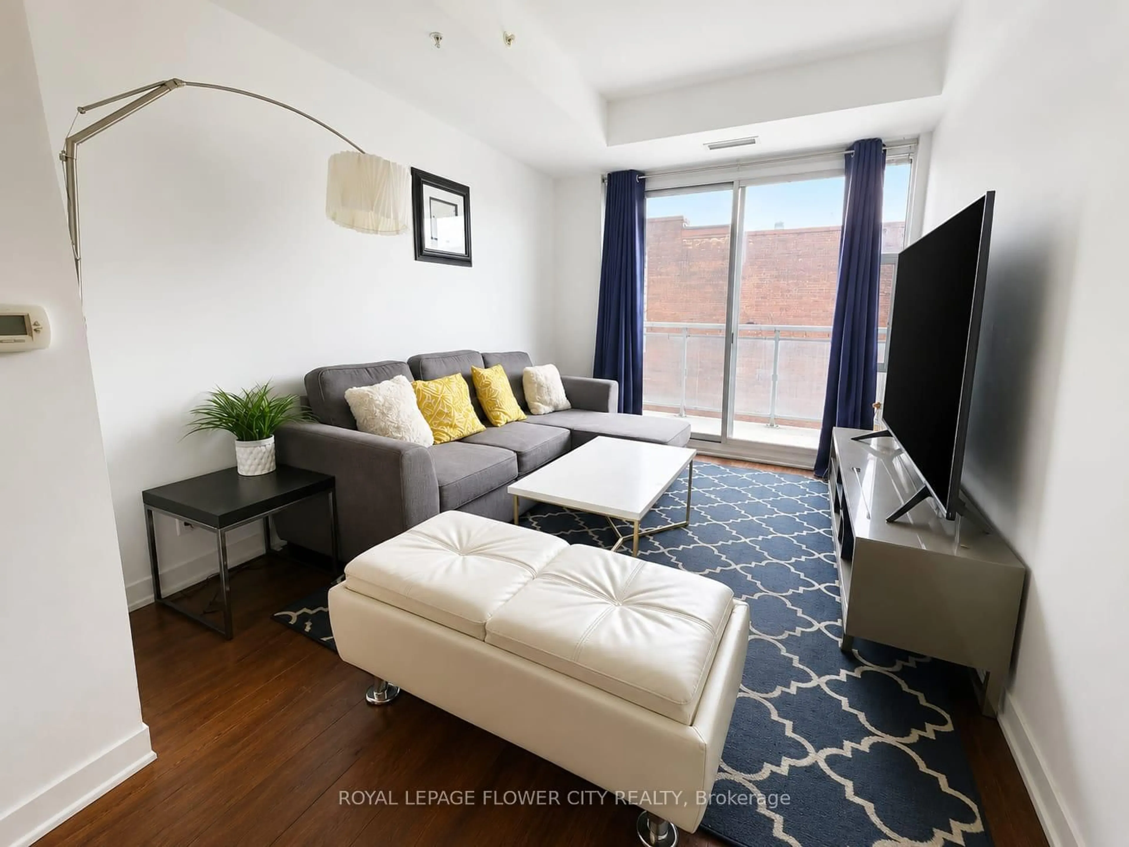 Living room with furniture, unknown for 10 Willison Sq #607, Toronto Ontario M5T 1E7