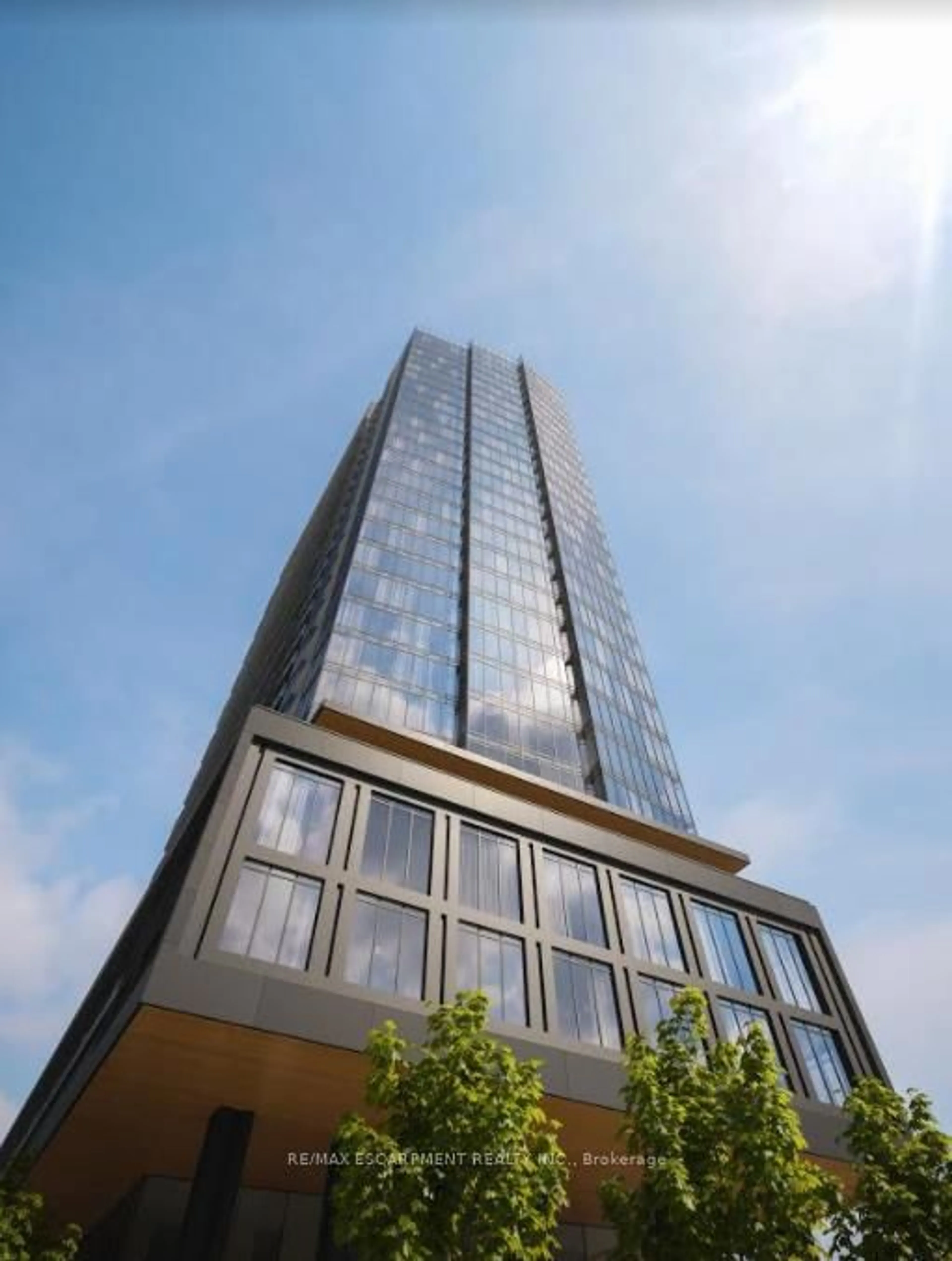 Unknown for 19 Western Battery Rd #2117, Toronto Ontario M6K 0E3