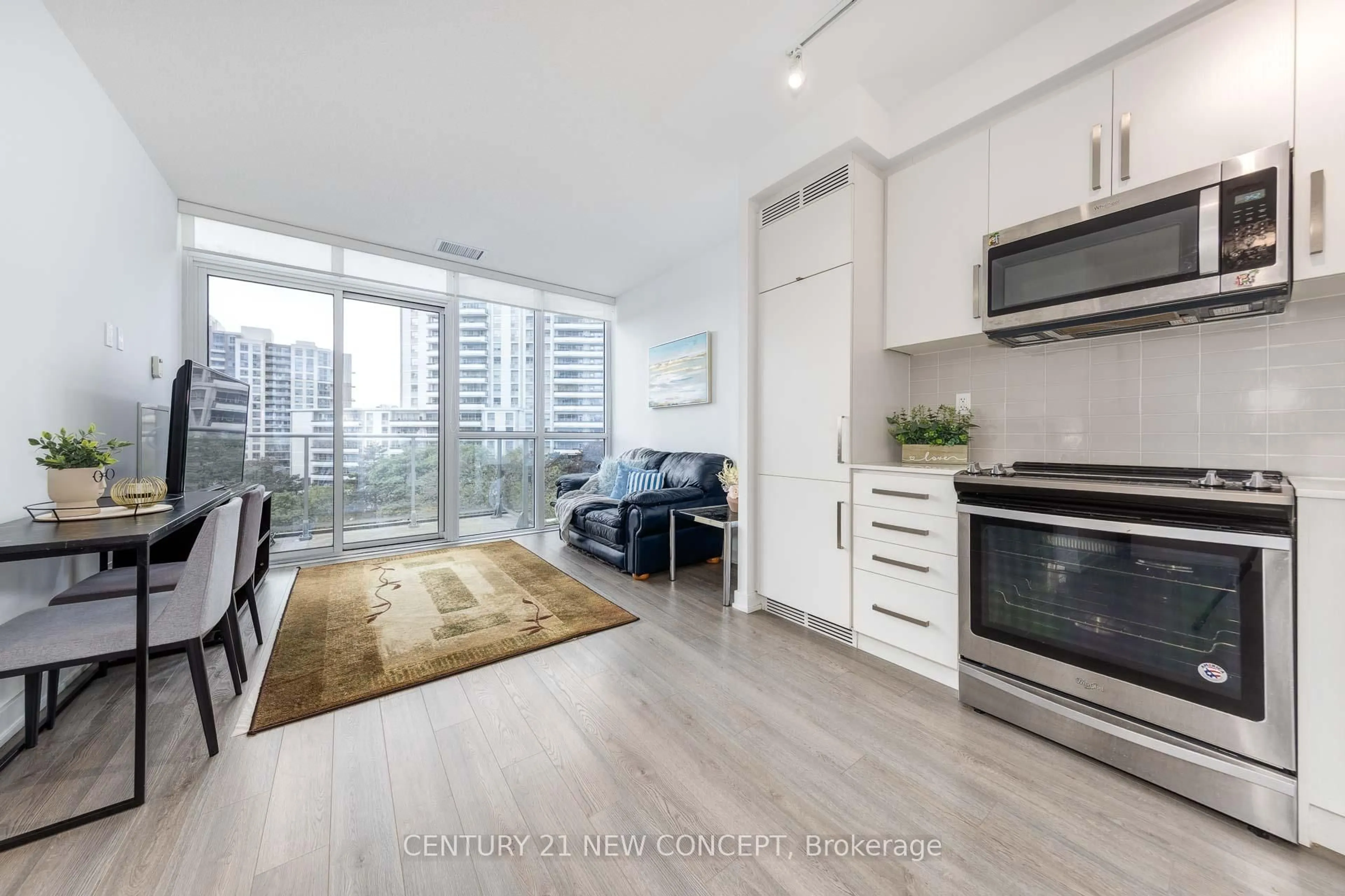 Open concept kitchen, wood/laminate floor for 5180 Yonge St #416, Toronto Ontario M2N 5P6