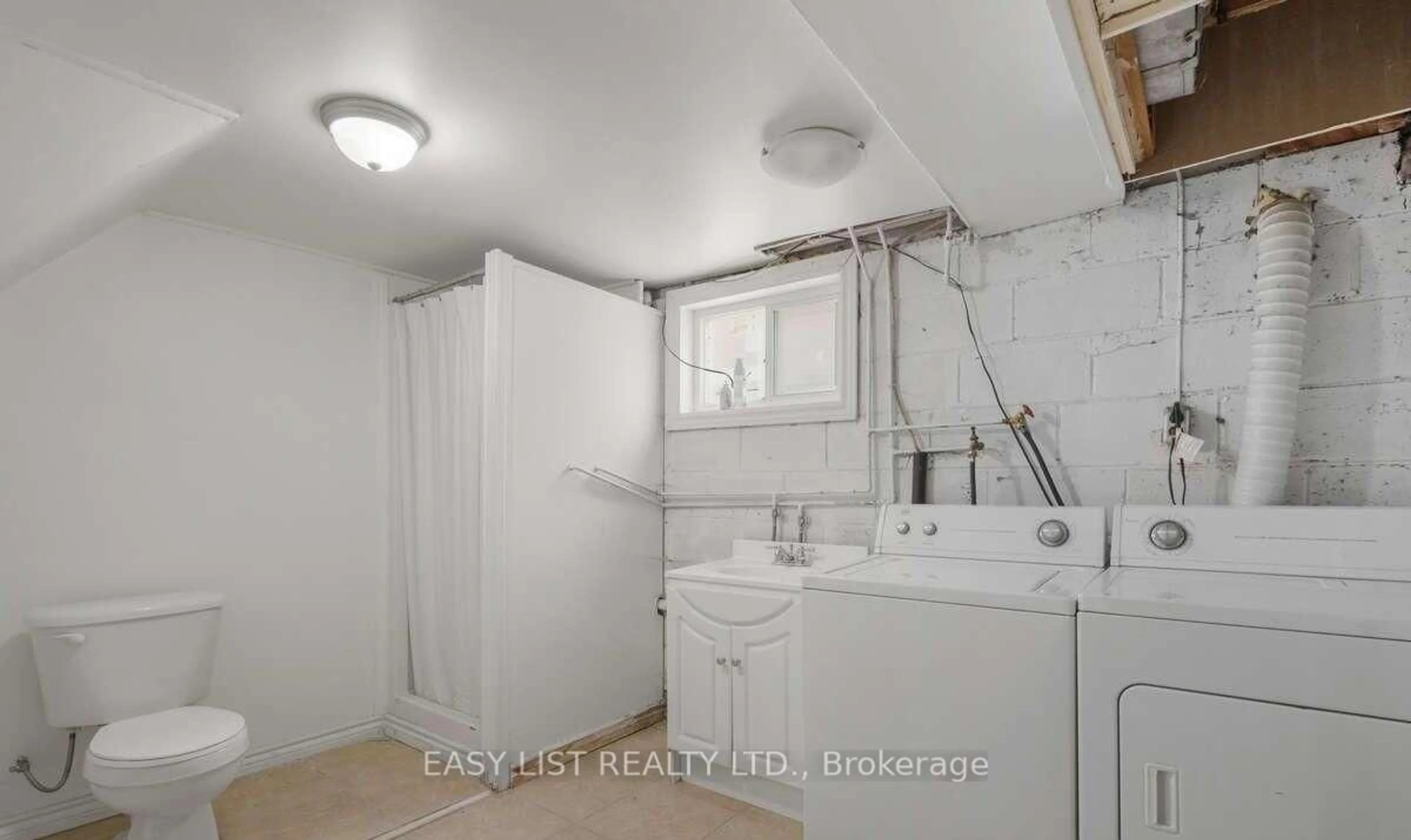 Laundry room for 41 Churchill Ave, Toronto Ontario M2N 1Y6