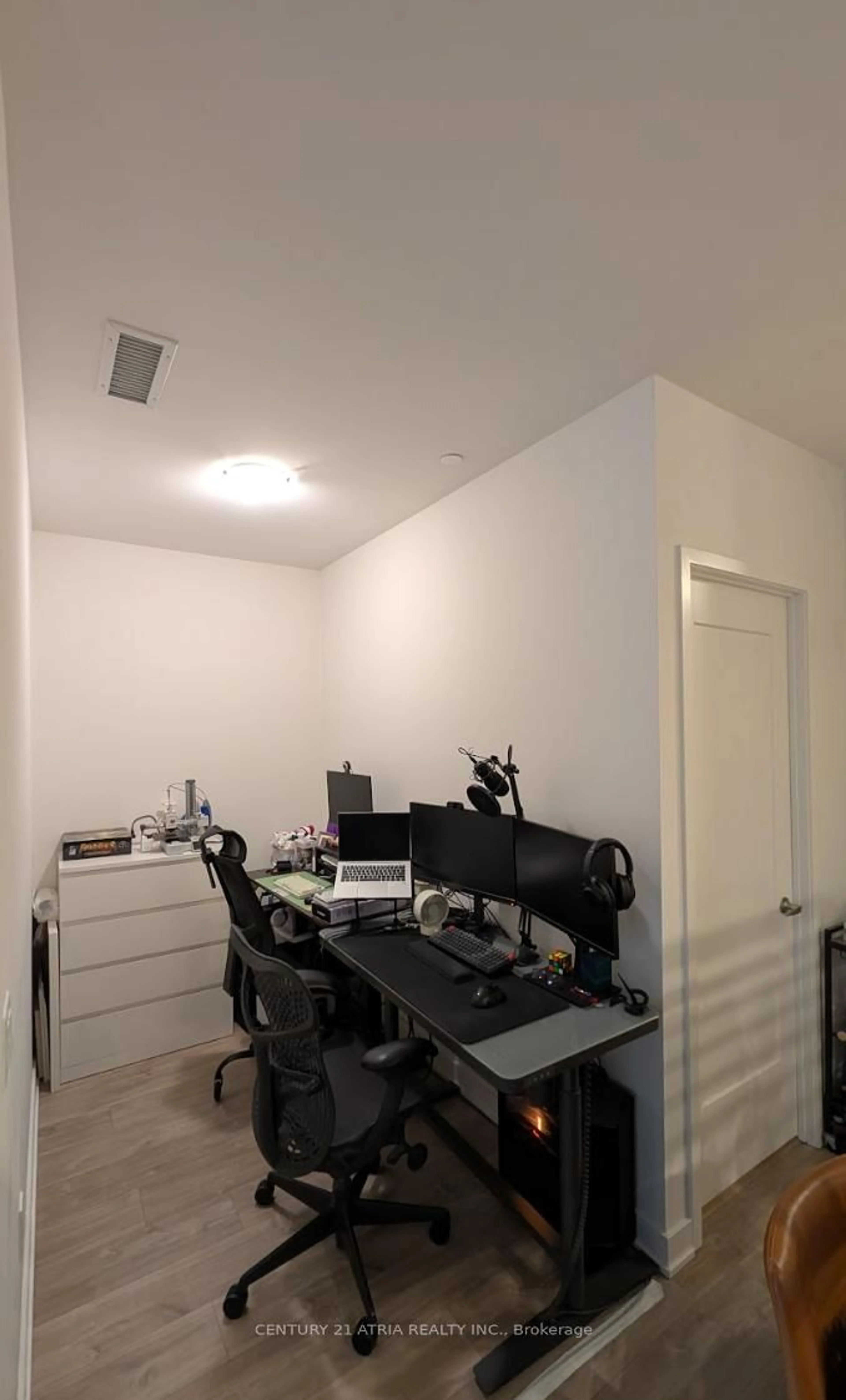 A pic of a room for 70 Princess St #1929, Toronto Ontario M5A 0X6