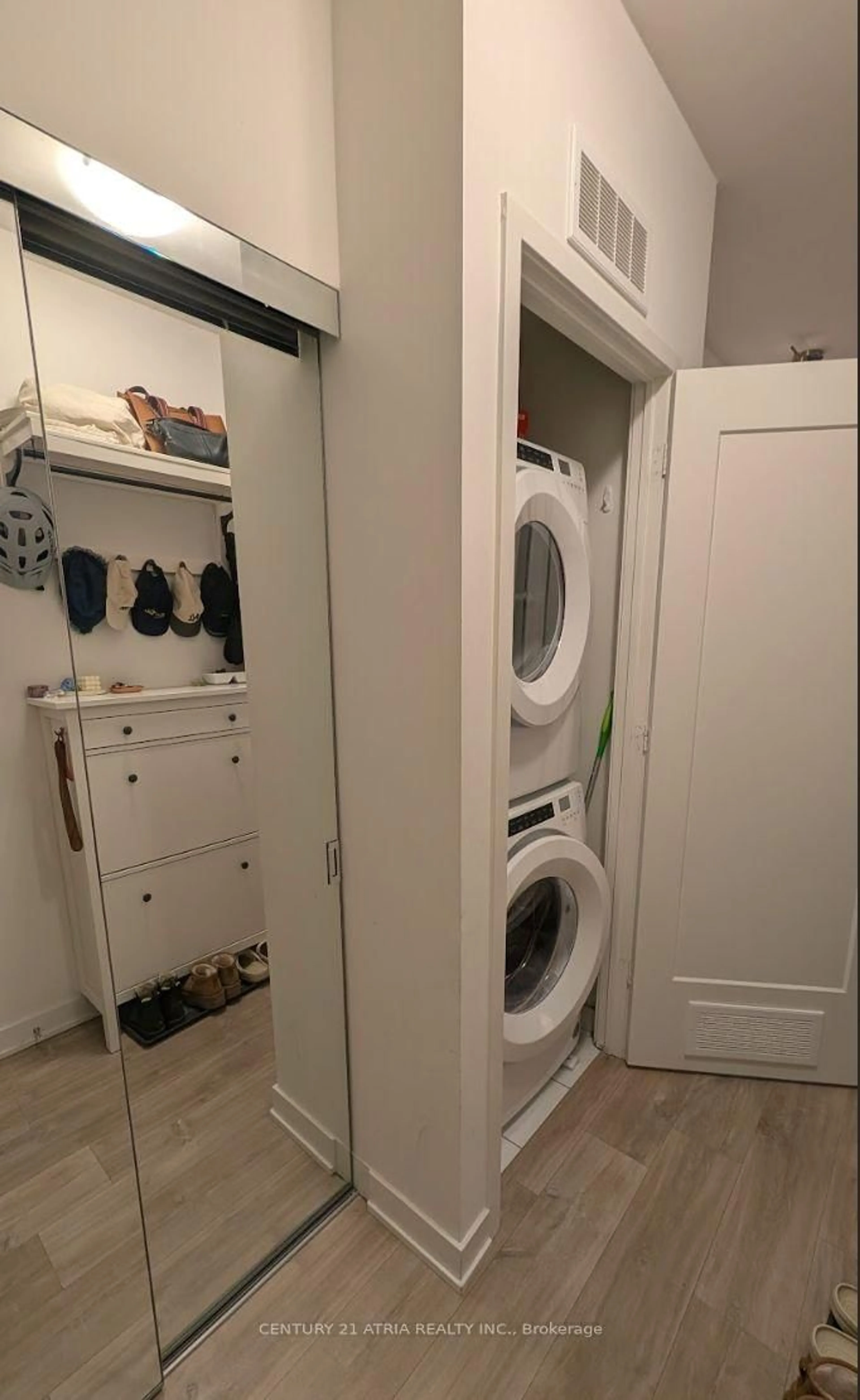 Laundry room for 70 Princess St #1929, Toronto Ontario M5A 0X6