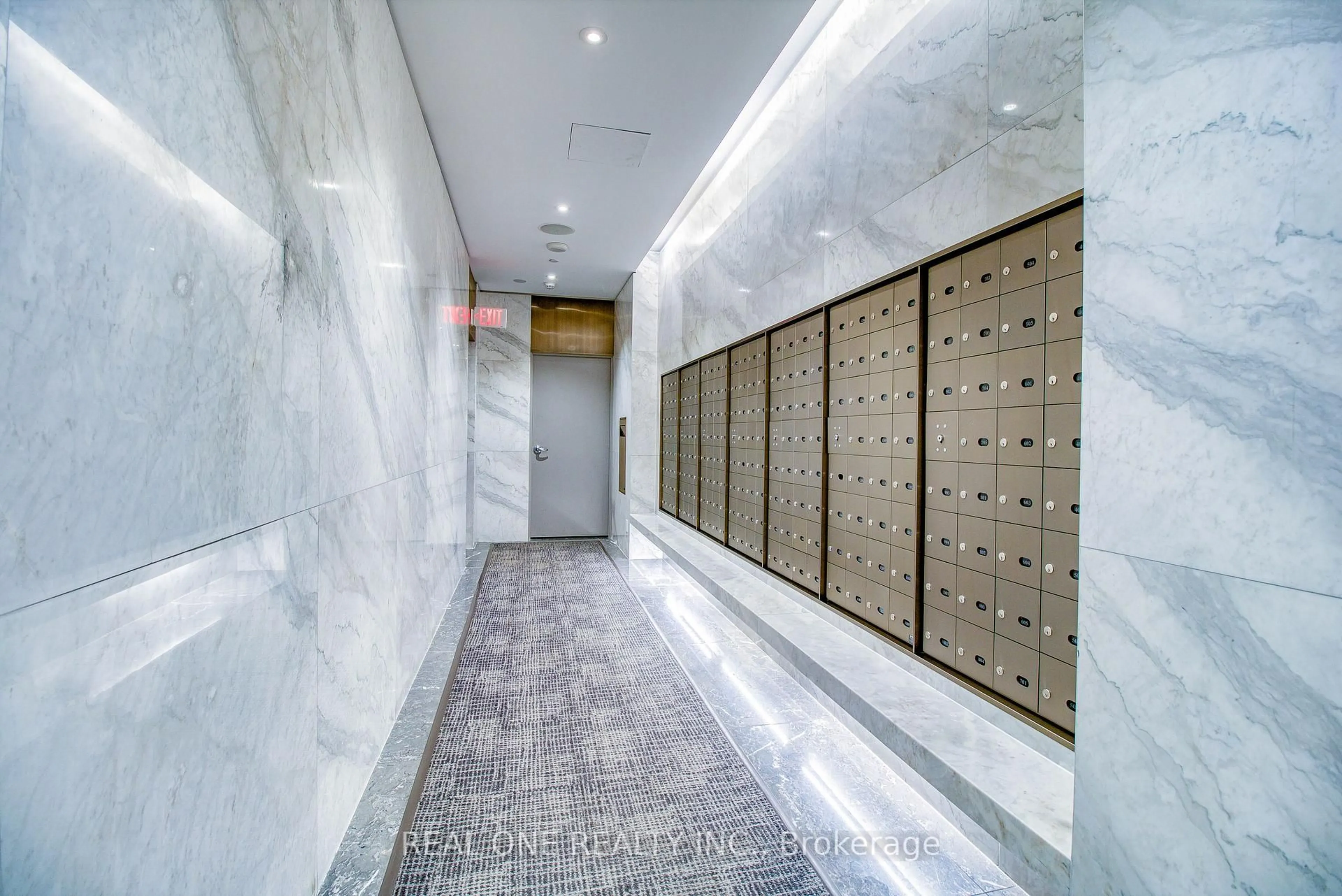 Indoor foyer for 200 Bloor St #3104, Toronto Ontario M5S 1T8