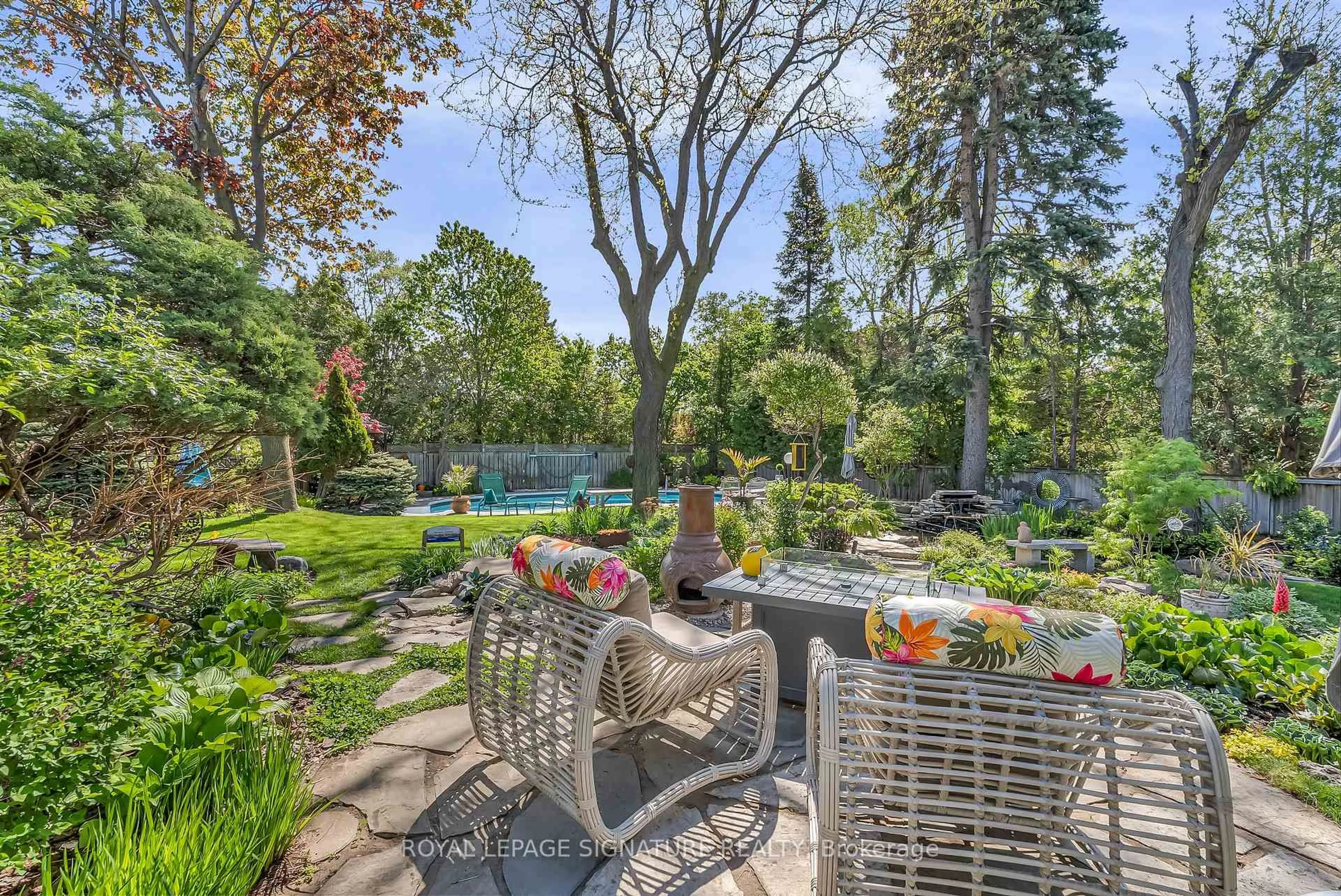 Patio, water/lake/river/ocean view for 14 Squirewood Rd, Toronto Ontario M2J 4T3