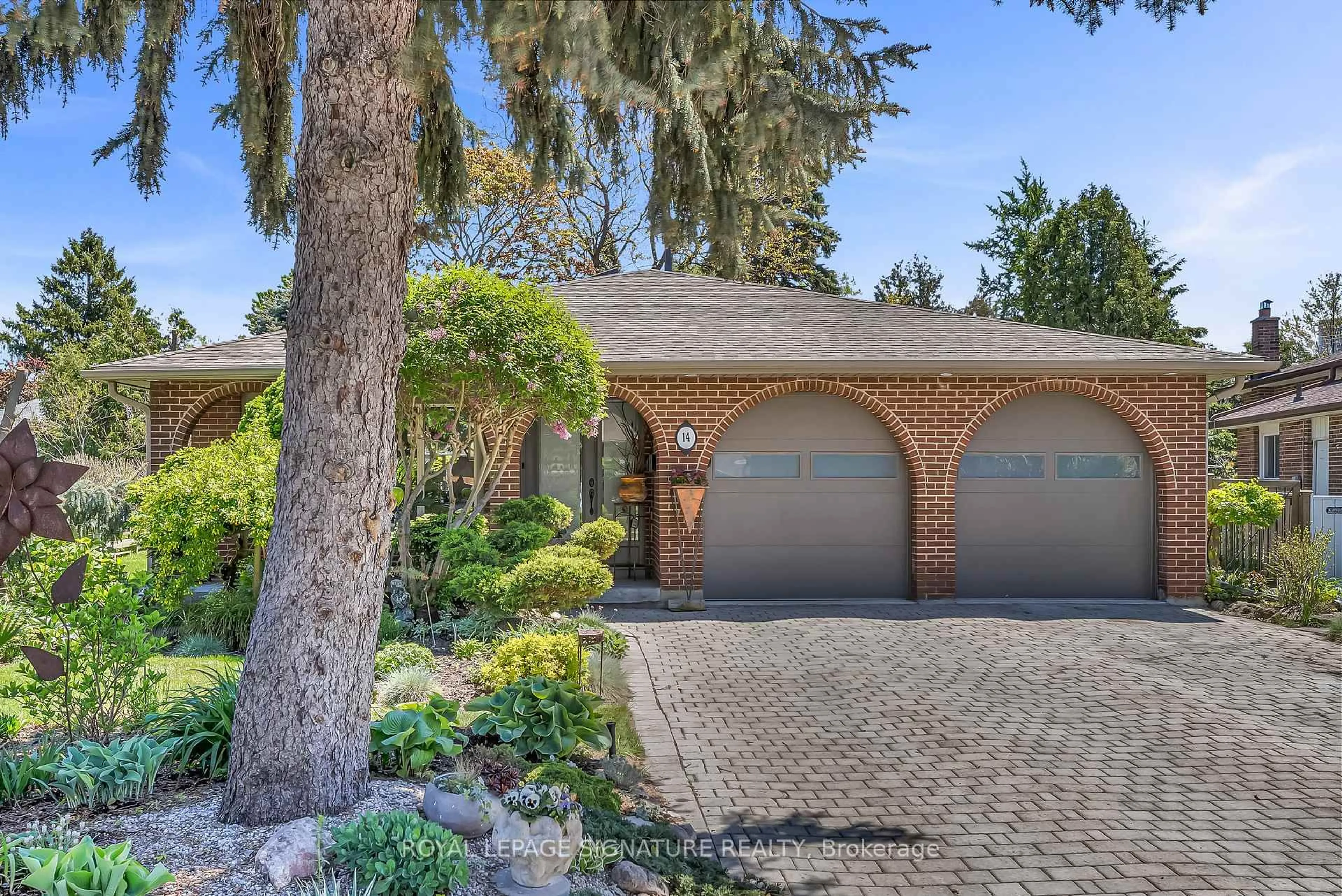 Home with brick exterior material, street for 14 Squirewood Rd, Toronto Ontario M2J 4T3
