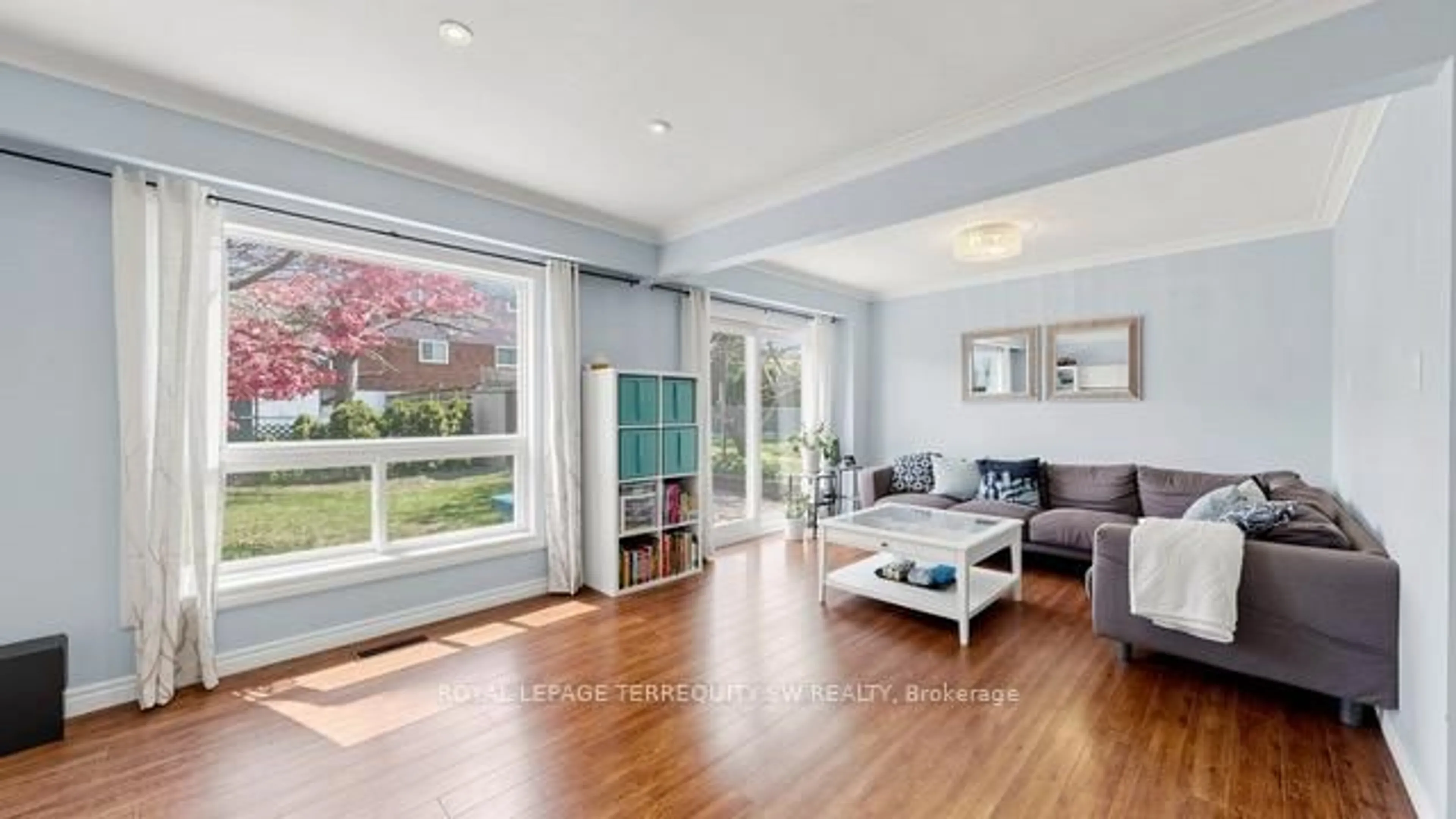 Living room with furniture, unknown for 115 Micmac Cres, Toronto Ontario M2H 2K1
