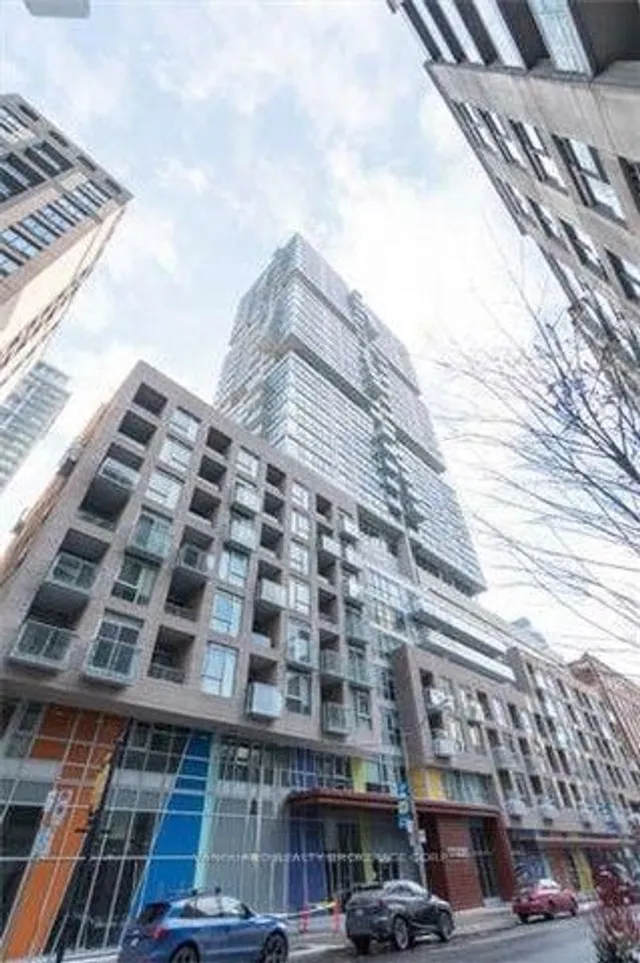 199 Richmond St #513, Toronto 2