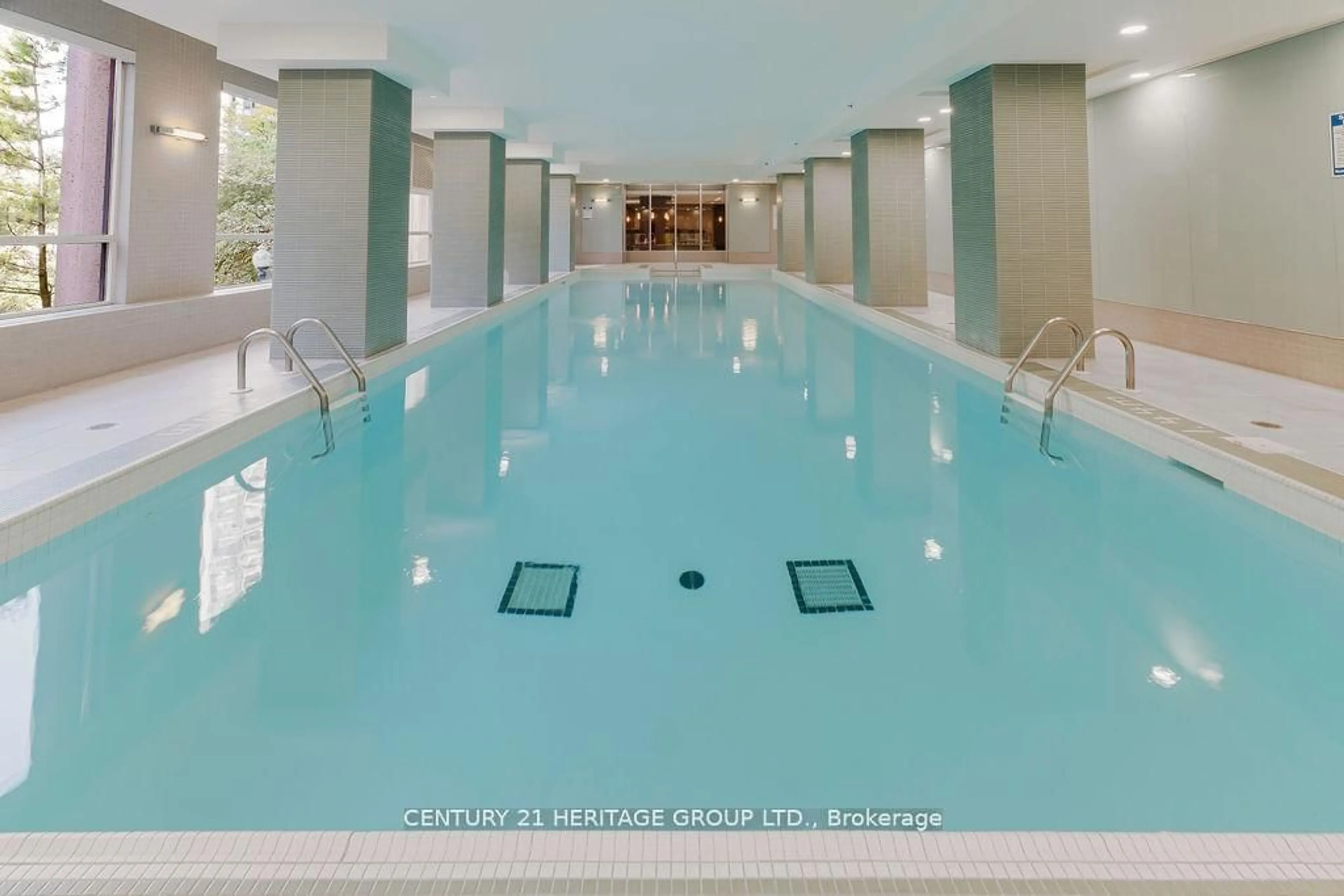 Pool for 10 Northtown Way #2009, Toronto Ontario M2N 7L4