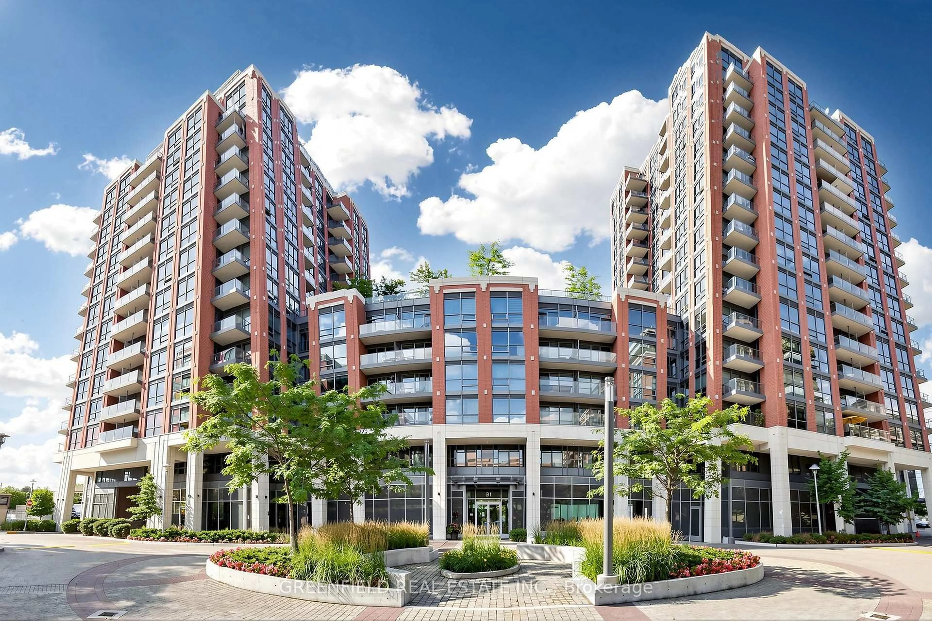 Indoor foyer for 31 Tippett Rd #333, Toronto Ontario M3H 0C8