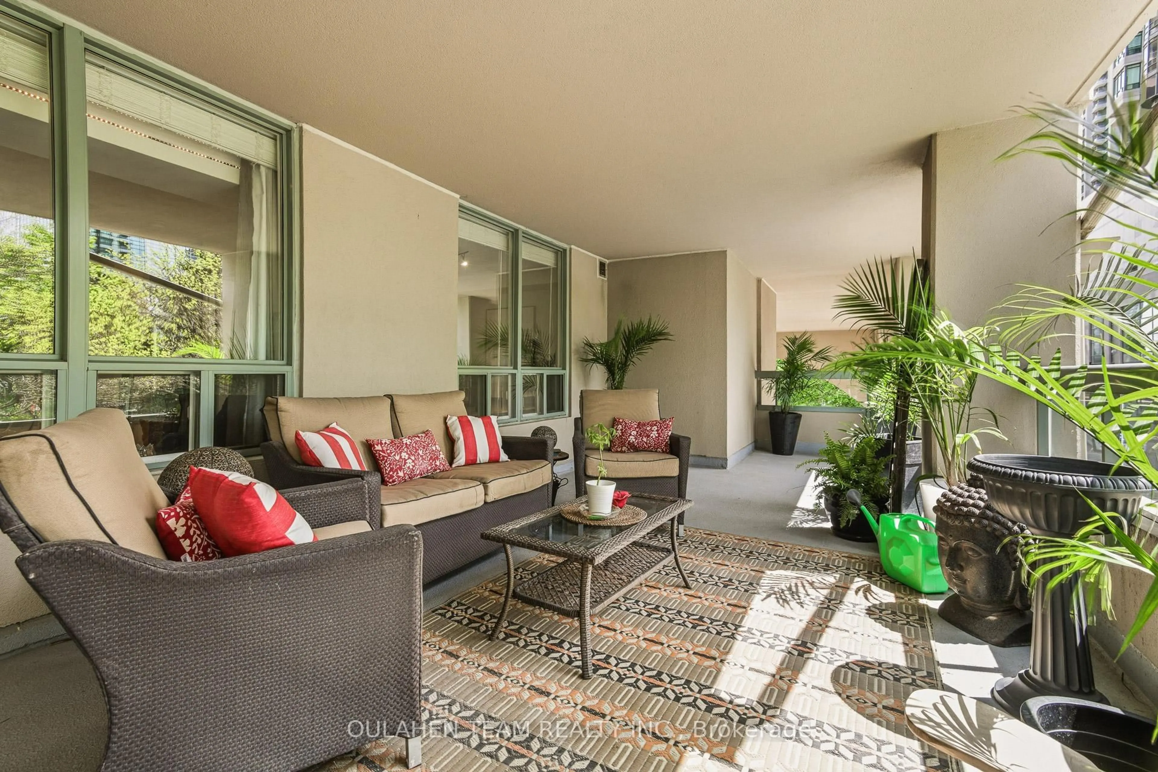 Patio, street for 28 Empress Ave #215, Toronto Ontario M2N 6Z7