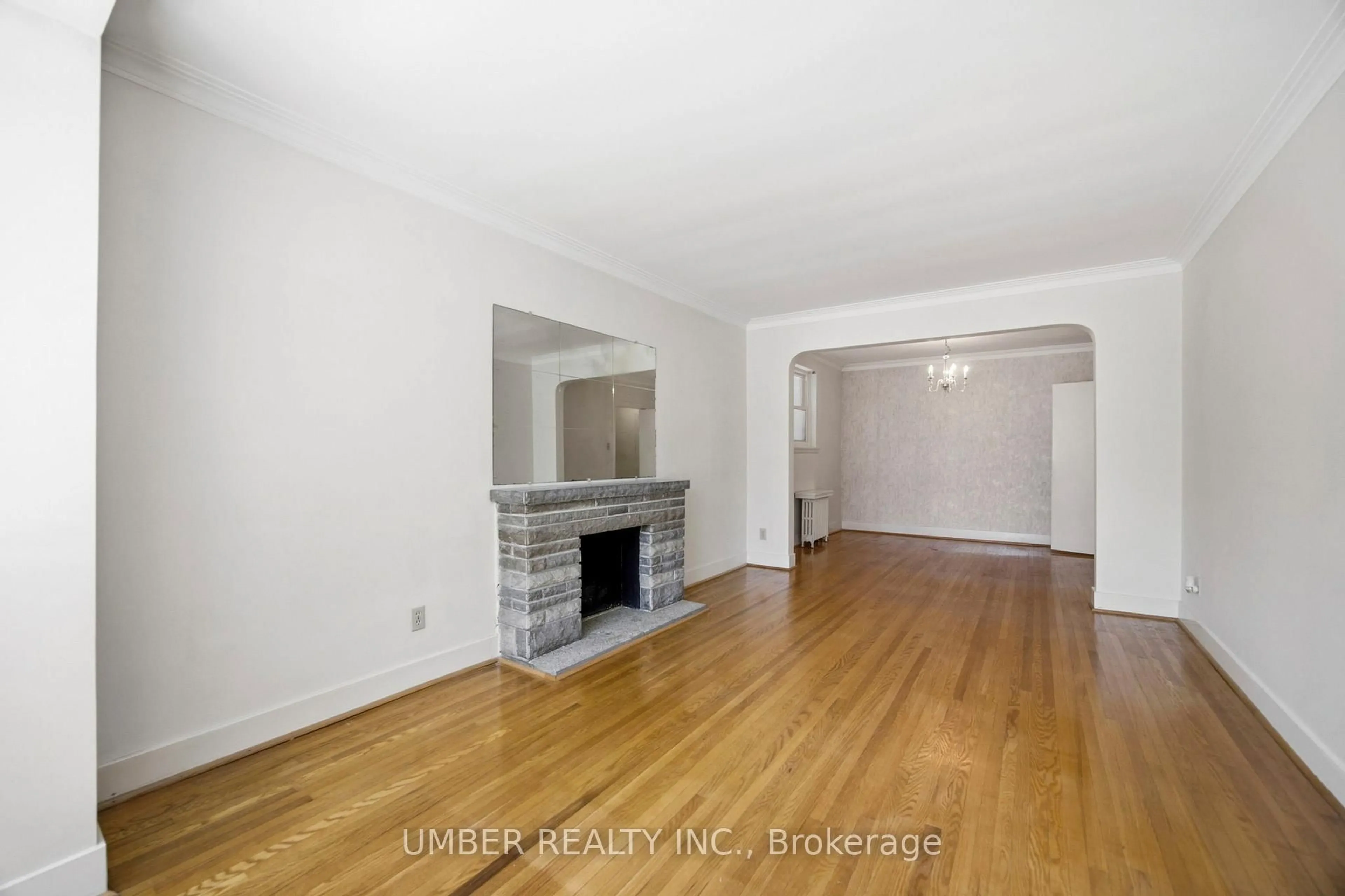A pic of a room for 558 Glencairn Ave, Toronto Ontario M6B 1Z4