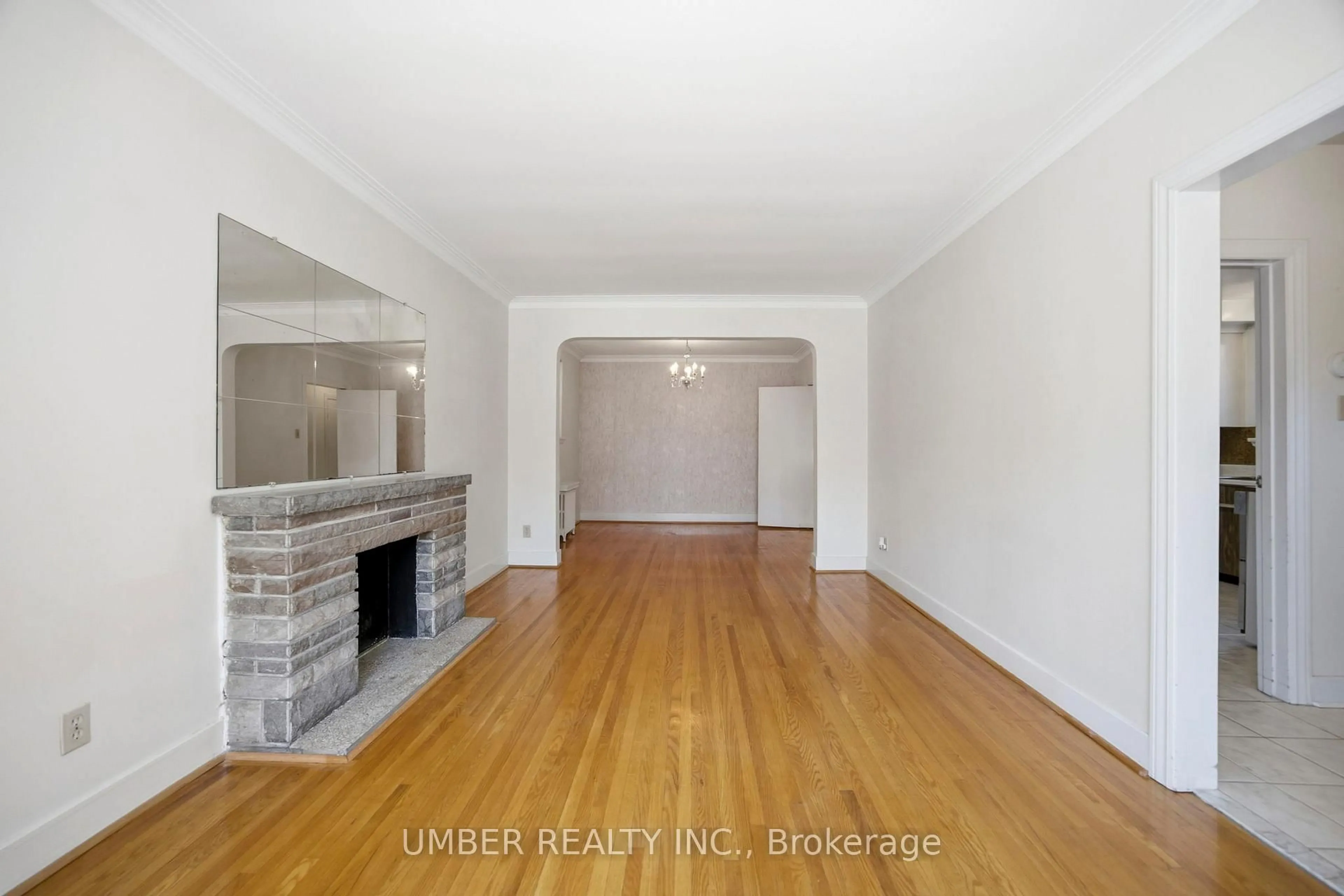 A pic of a room for 558 Glencairn Ave, Toronto Ontario M6B 1Z4