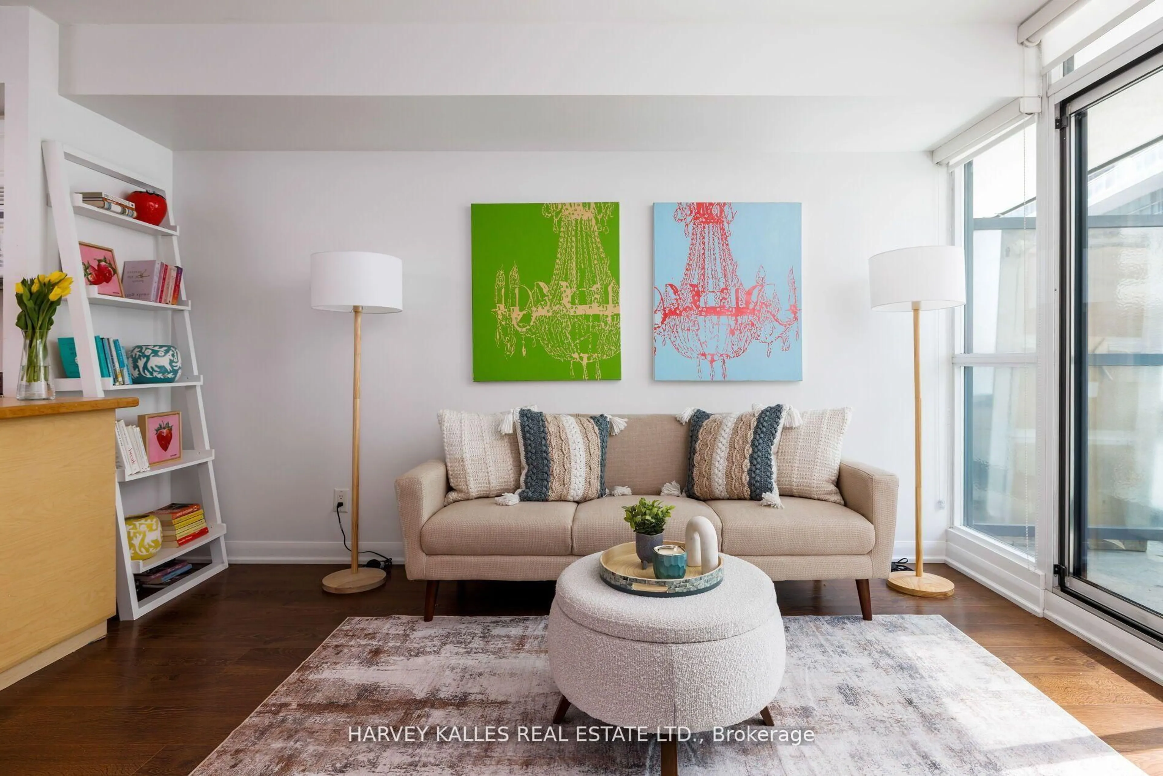 Living room with furniture, unknown for 600 Fleet St #401, Toronto Ontario M5V 1B7