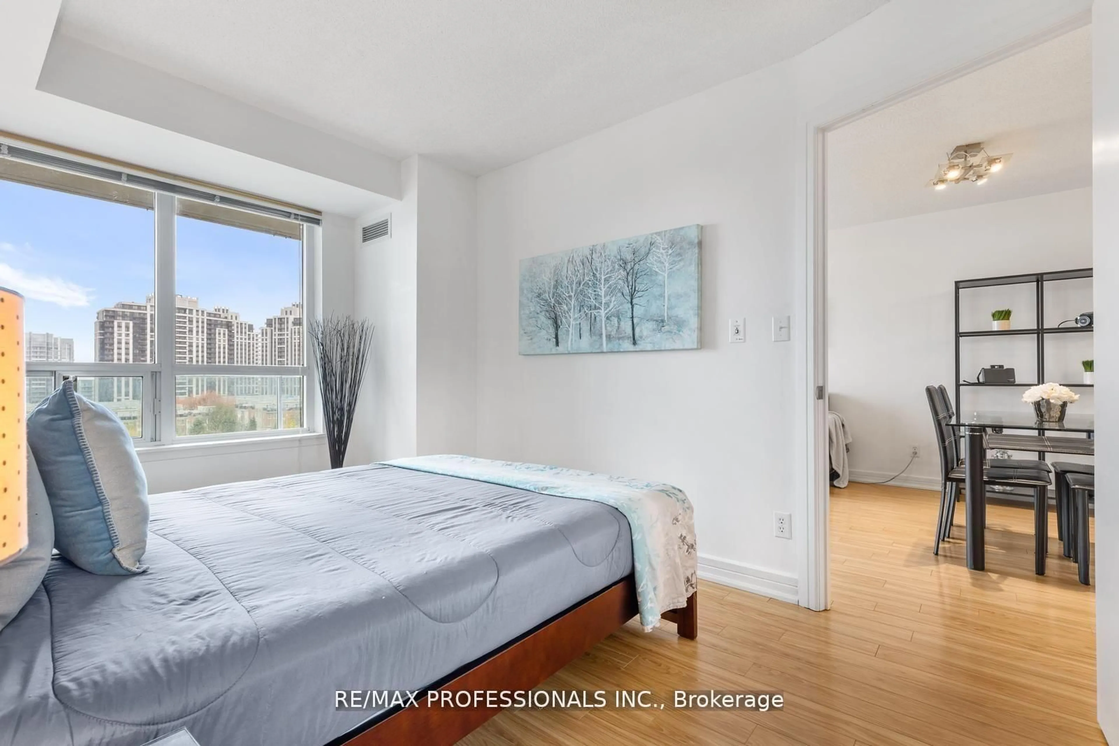 Bedroom with bed, unknown for 18 Harrison Garden Blvd #706, Toronto Ontario M2N 7J7