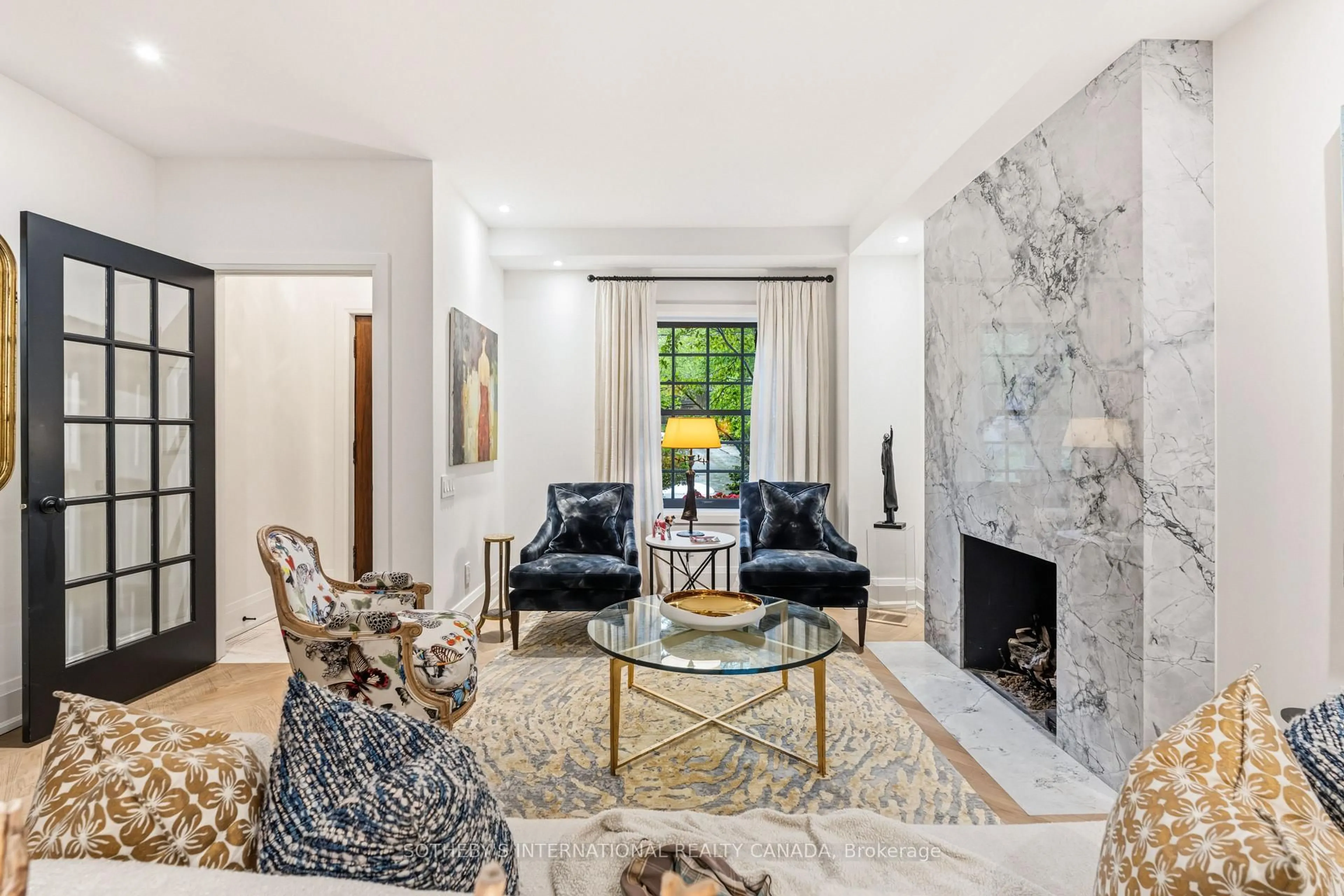 Living room with furniture, unknown for 103 Summerhill Ave, Toronto Ontario M4T 1B1
