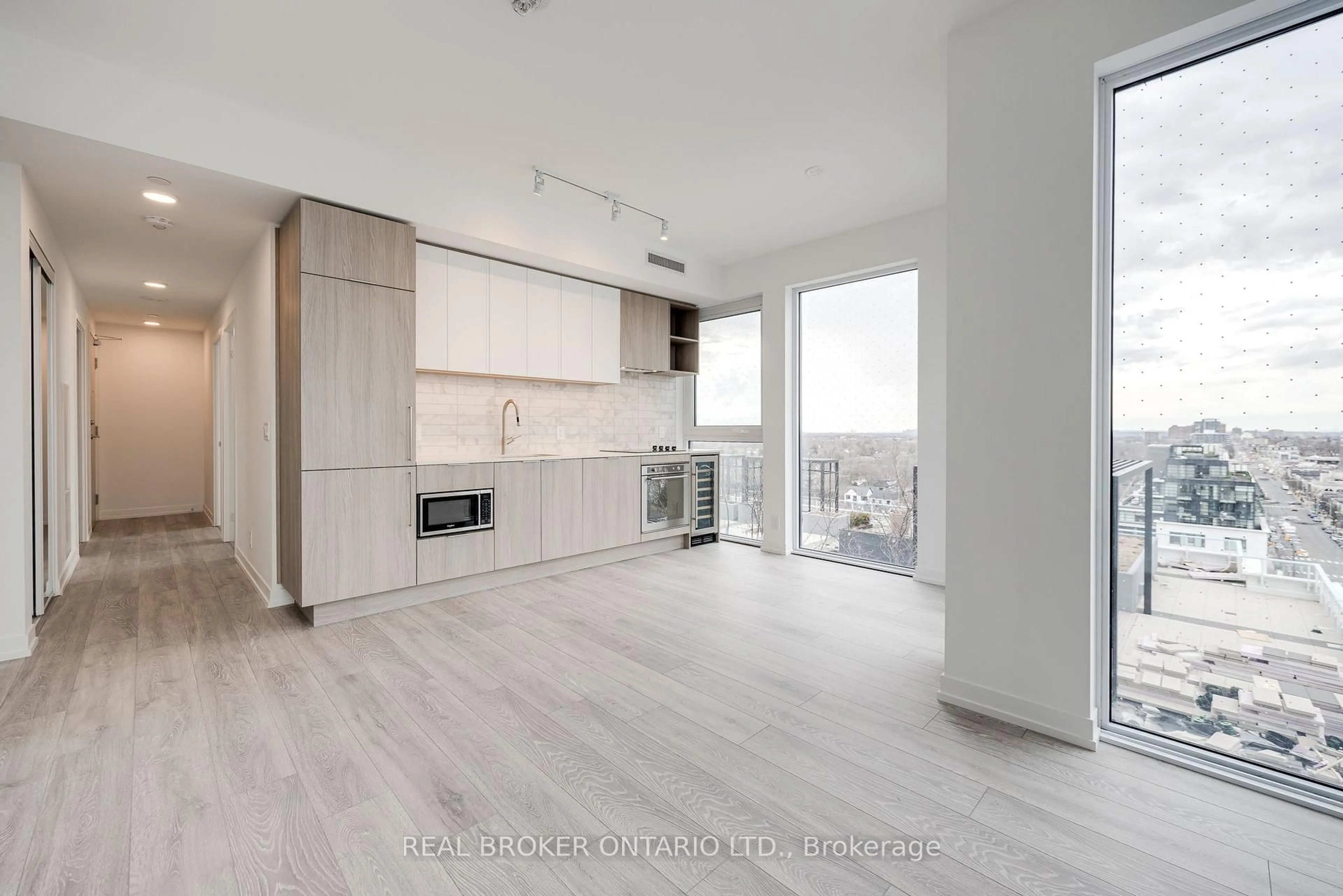 Open concept kitchen, unknown for 2020 Bathurst St #1106, Toronto Ontario M5P 0A6