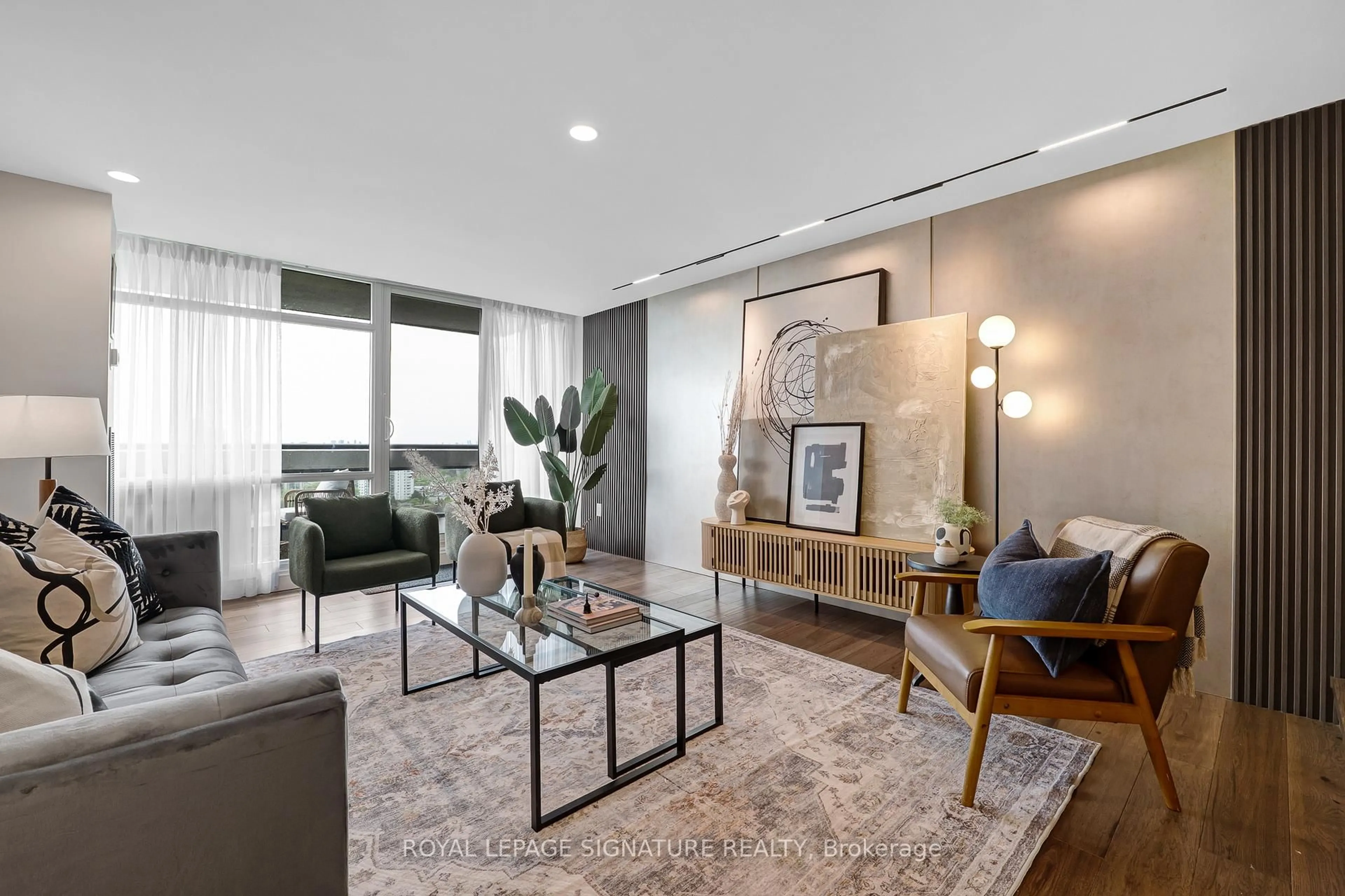 Living room with furniture, unknown for 1555 Finch Ave #1907, Toronto Ontario M2J 4X9