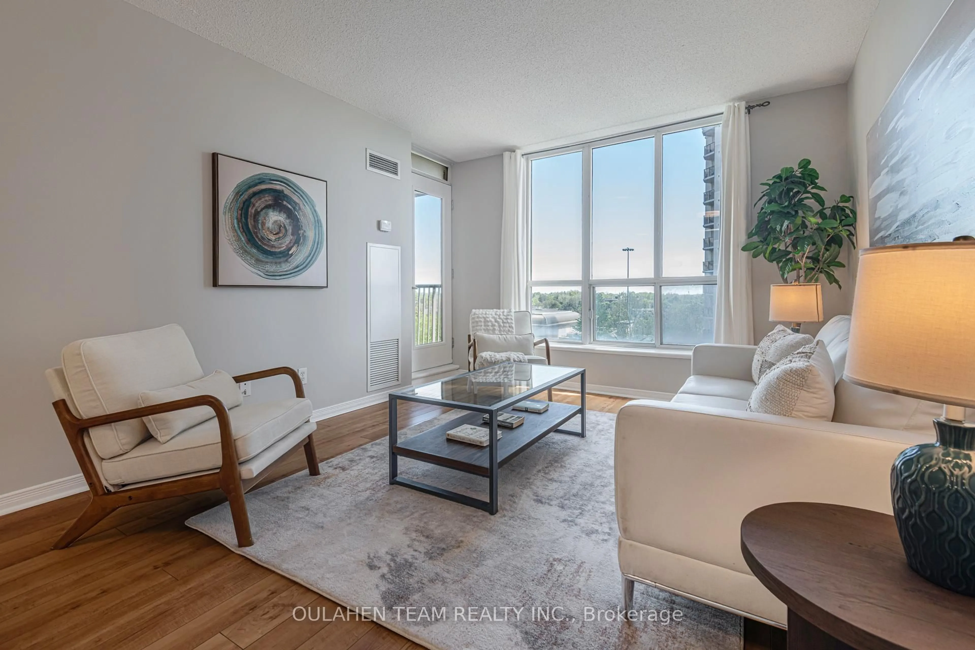 Living room with furniture, unknown for 55 Harrison Garden Blvd #704, Toronto Ontario M2N 7G3
