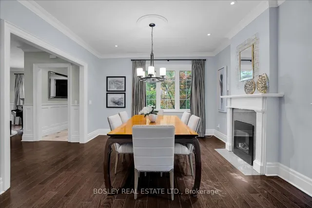 3 Shorncliffe Ave, Toronto 4