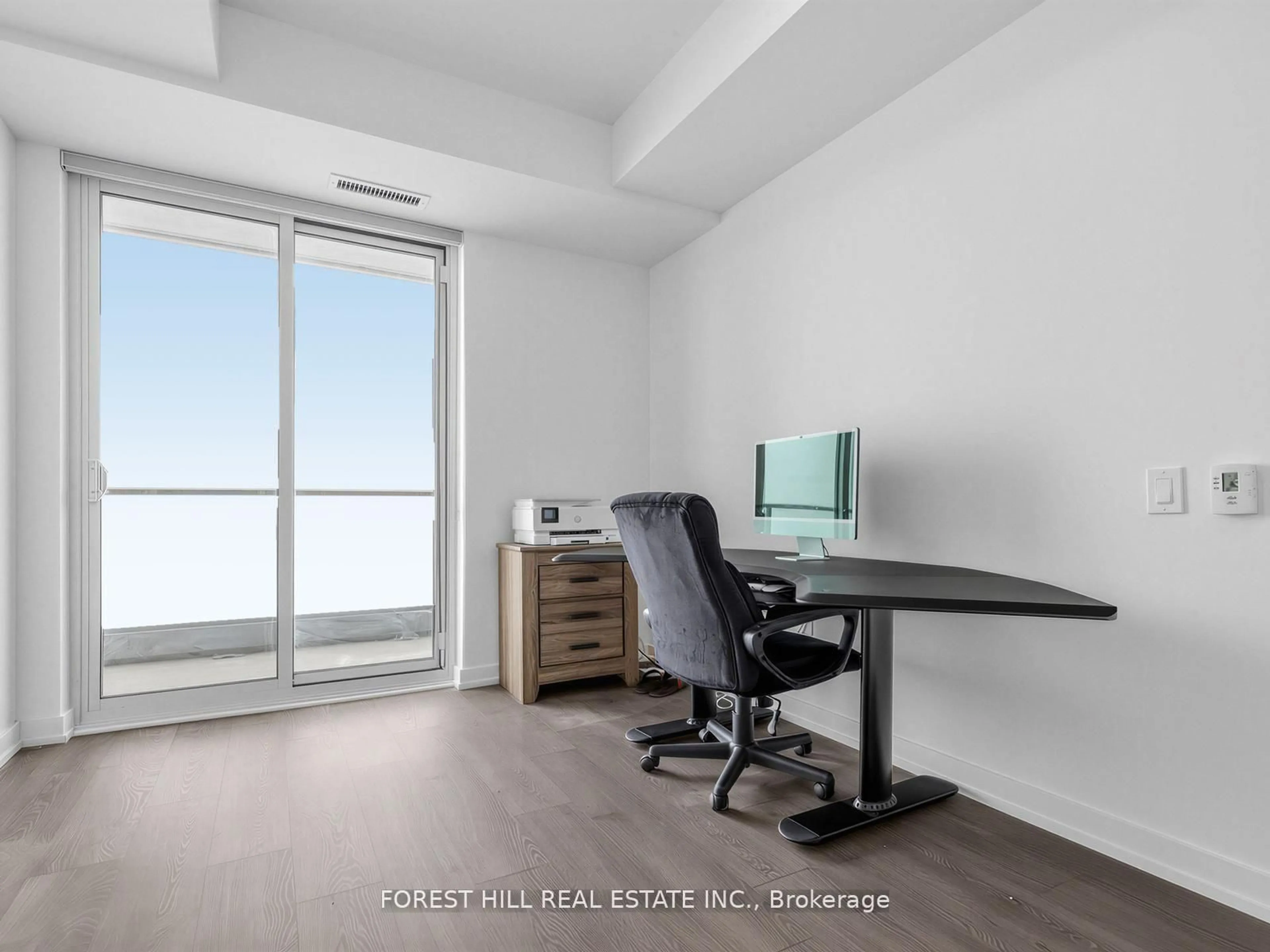 A pic of a room for 8 Olympic Garden Dr #2903, Toronto Ontario M2M 0B9