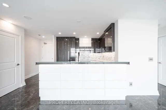 5508 Yonge St #PH02, Toronto 3