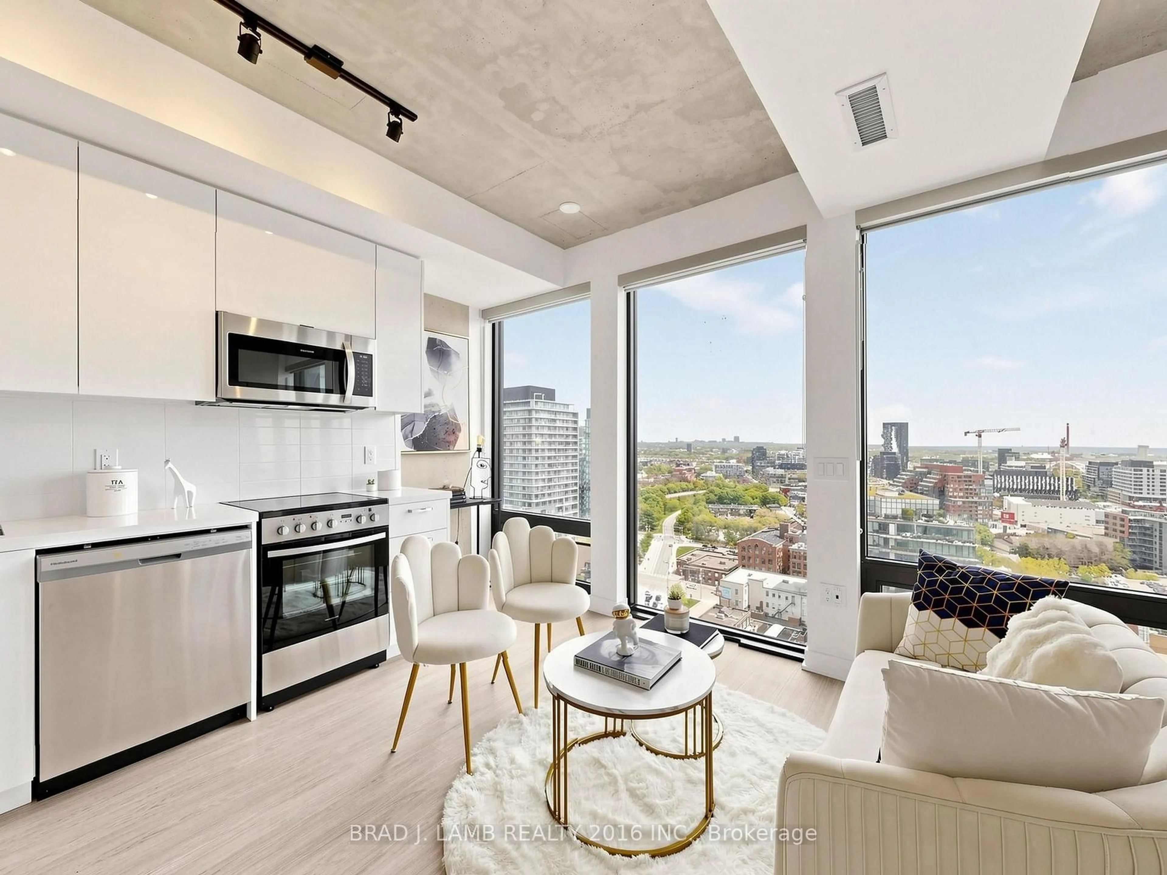 Open concept kitchen, unknown for 284 King St #1908, Toronto Ontario M5A 1K4