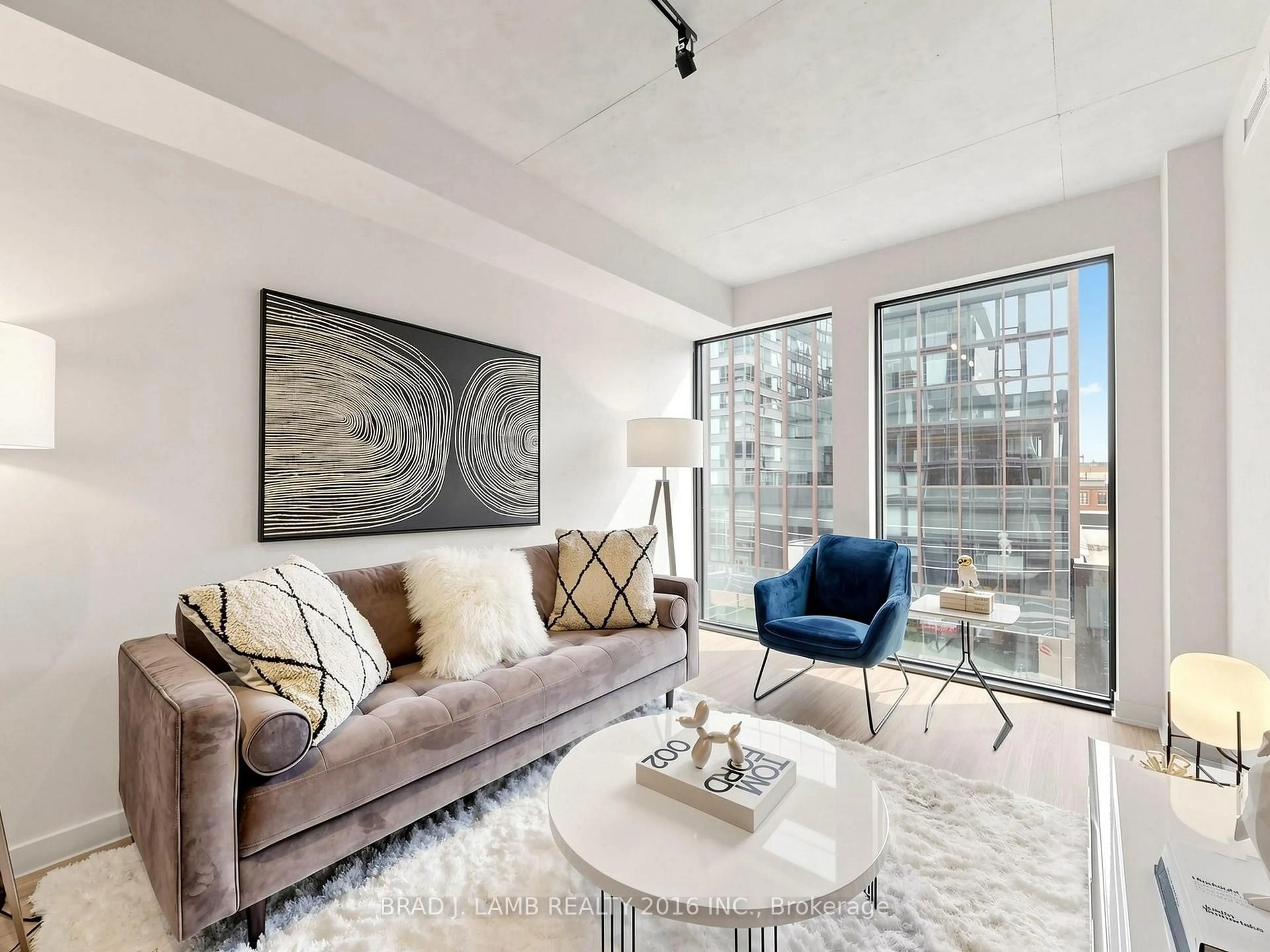 Living room with furniture, unknown for 284 King St #404, Toronto Ontario M5A 1K4