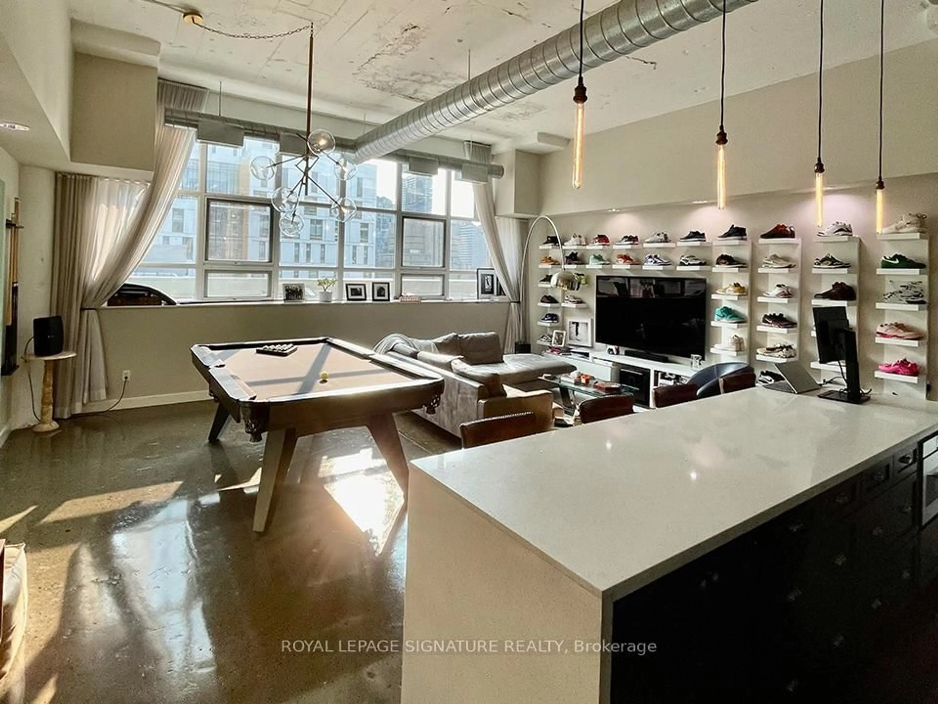 Open concept kitchen, unknown for 155 Dalhousie St #655, Toronto Ontario M5B 2P7
