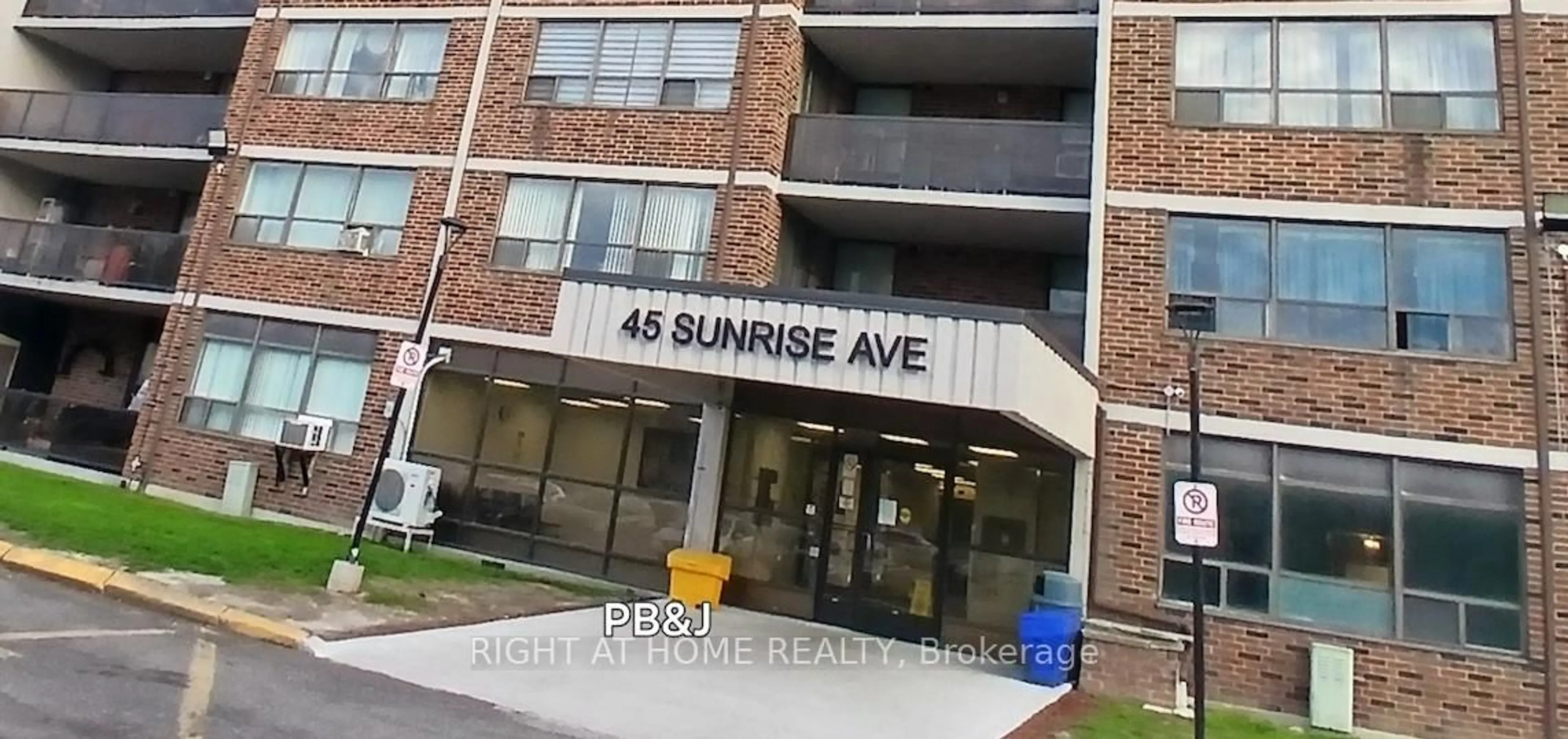 Blurry image for 45 Sunrise Ave #1403, Toronto Ontario M4A 2S3