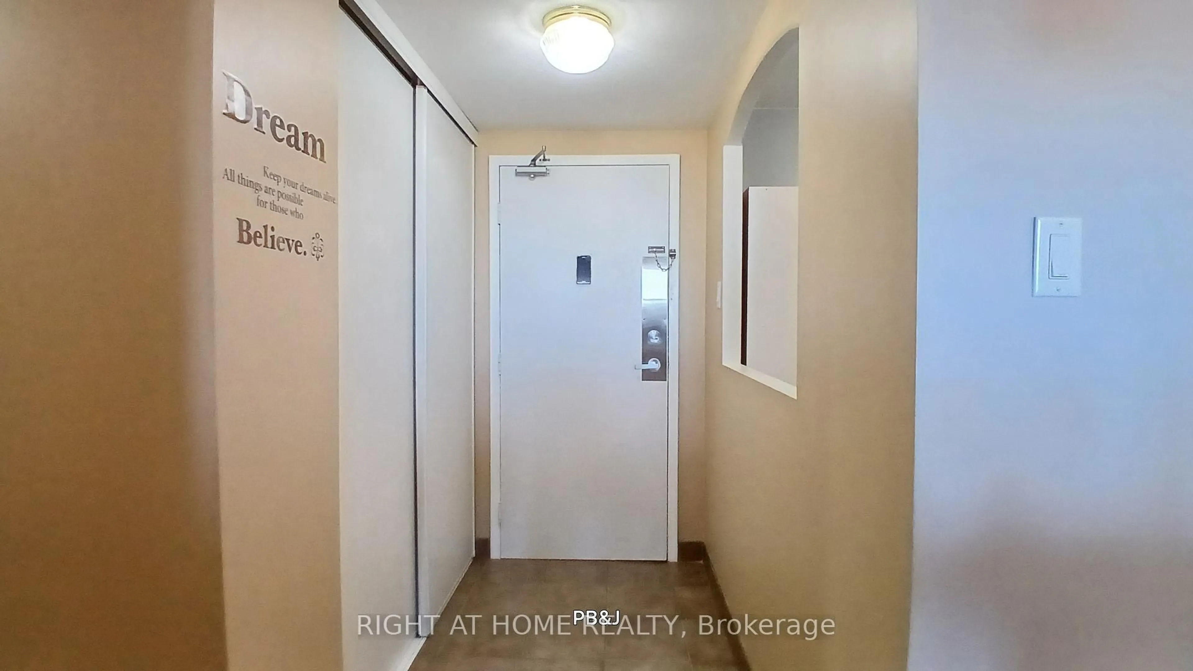 Indoor entryway for 45 Sunrise Ave #1403, Toronto Ontario M4A 2S3
