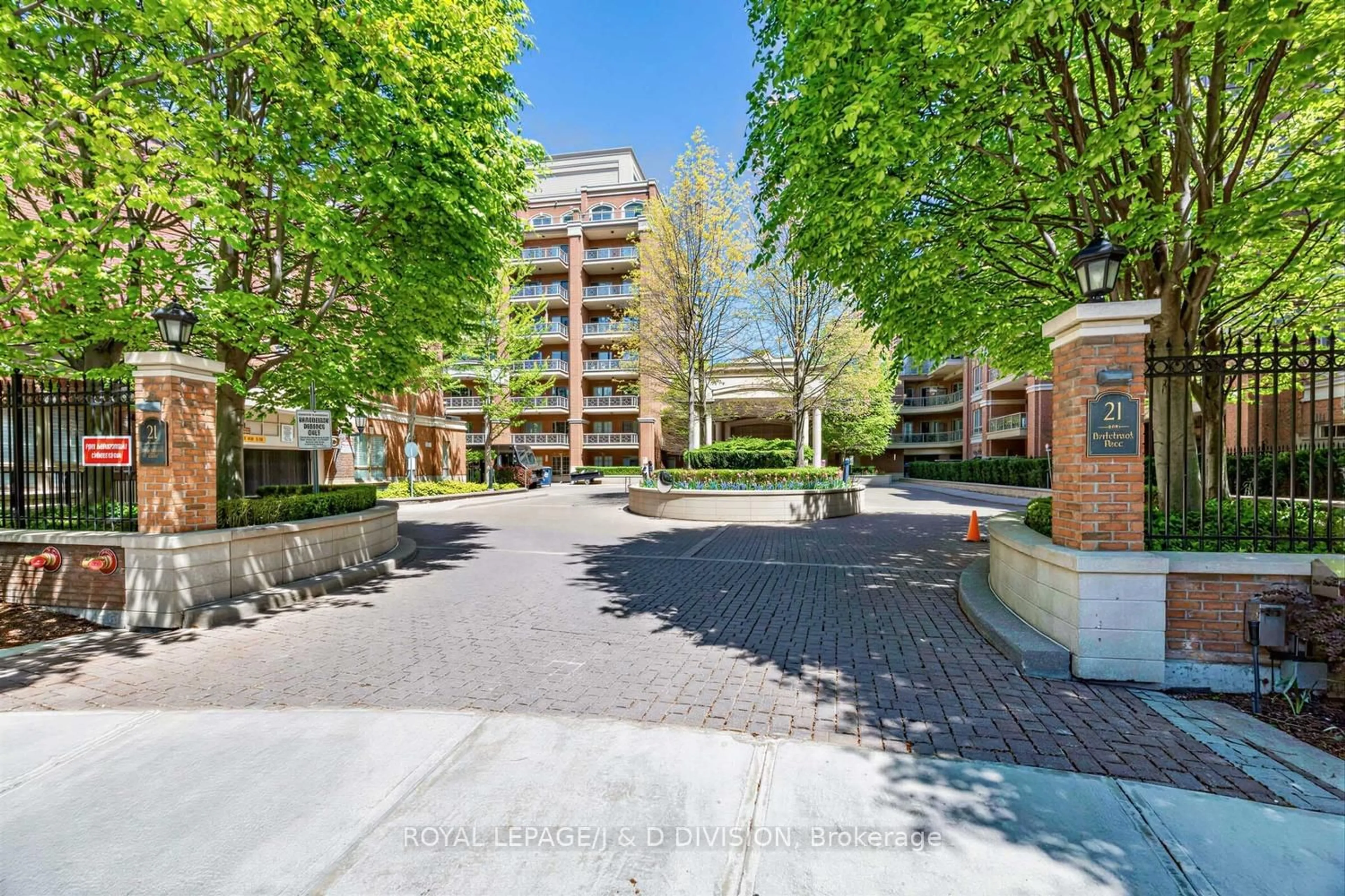 Unknown for 21 Burkebrook Pl #518, Toronto Ontario M4G 0A2