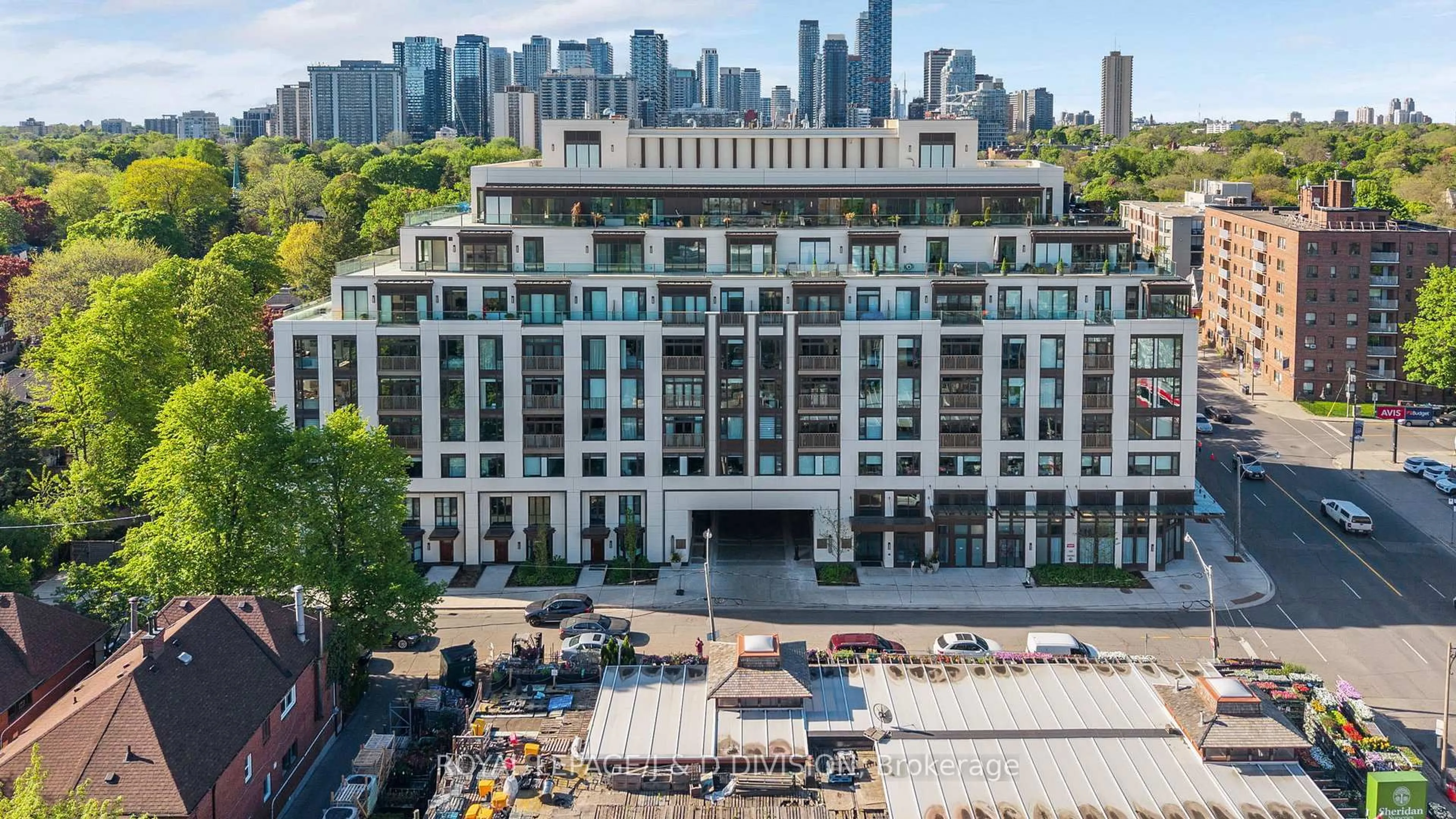 A pic from outside/outdoor area/front of a property/back of a property/a pic from drone, city buildings view from balcony for 1 Strathgowan Ave #710, Toronto Ontario M4N 0B3