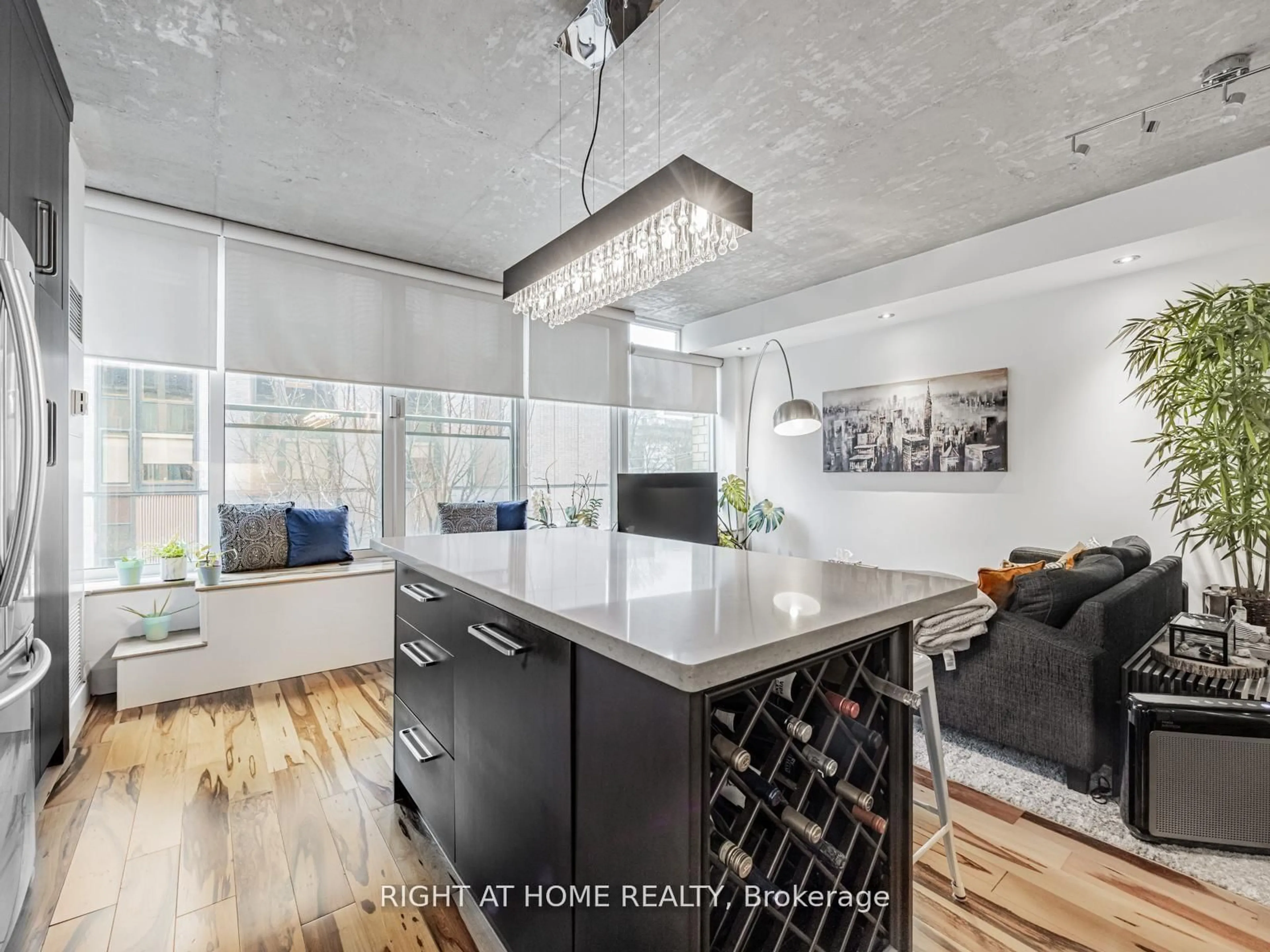 Open concept kitchen, unknown for 50 Camden St #405, Toronto Ontario M5V 3N1