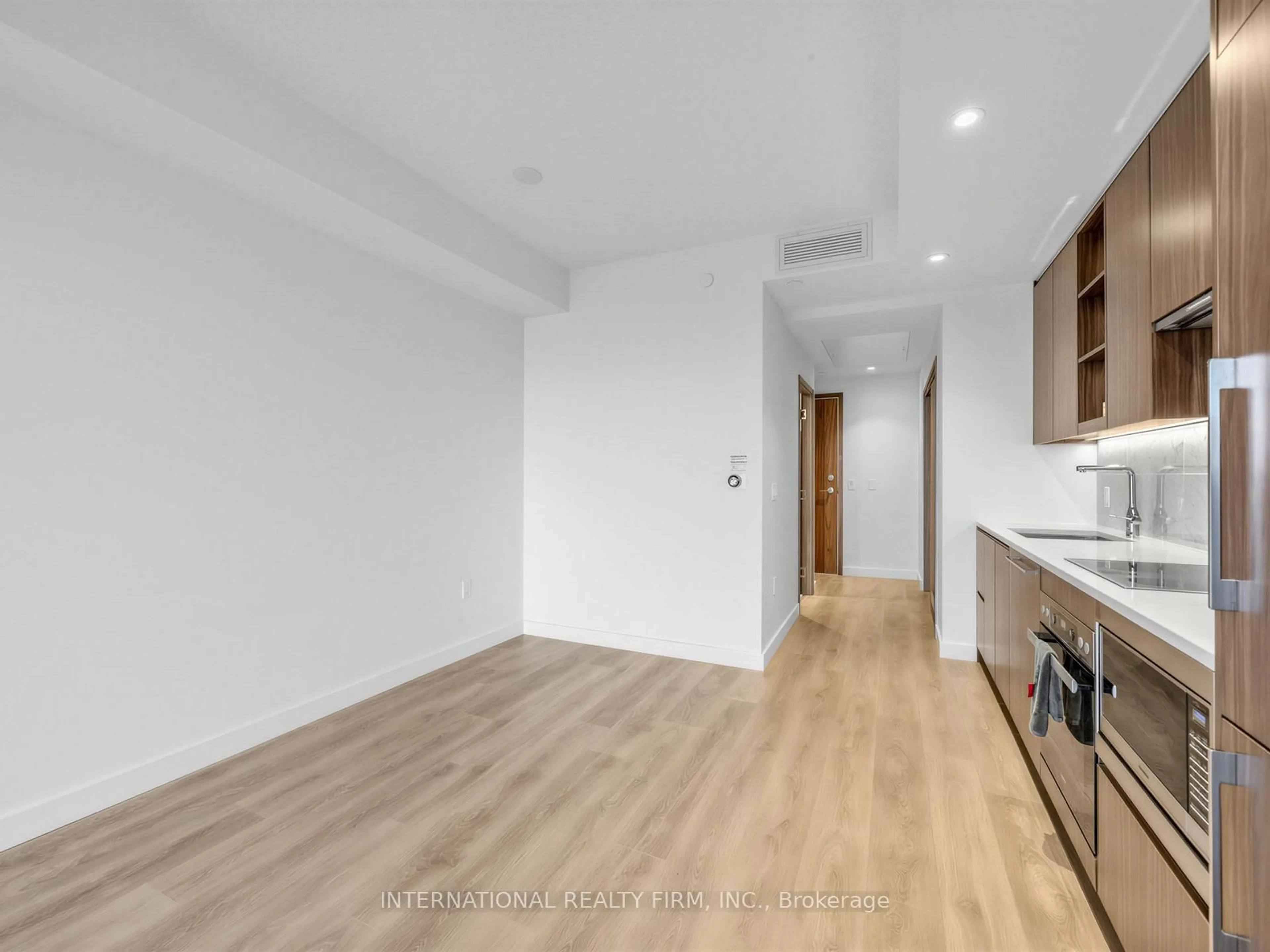 Unknown for 85 McMahon Dr #903, Toronto Ontario M2K 0H1