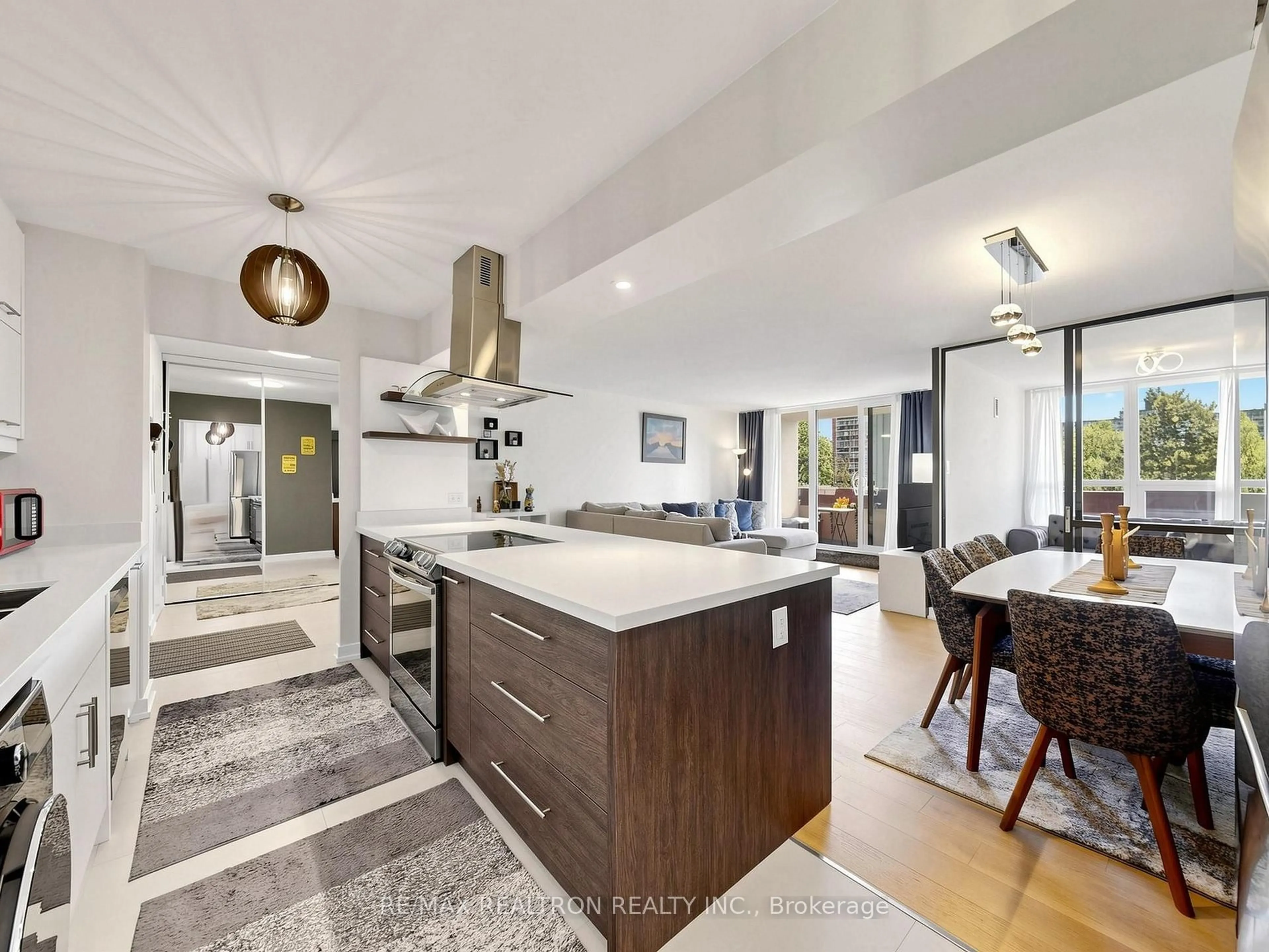 Contemporary kitchen, unknown for 100 Canyon Ave #402, Toronto Ontario M3H 5T9
