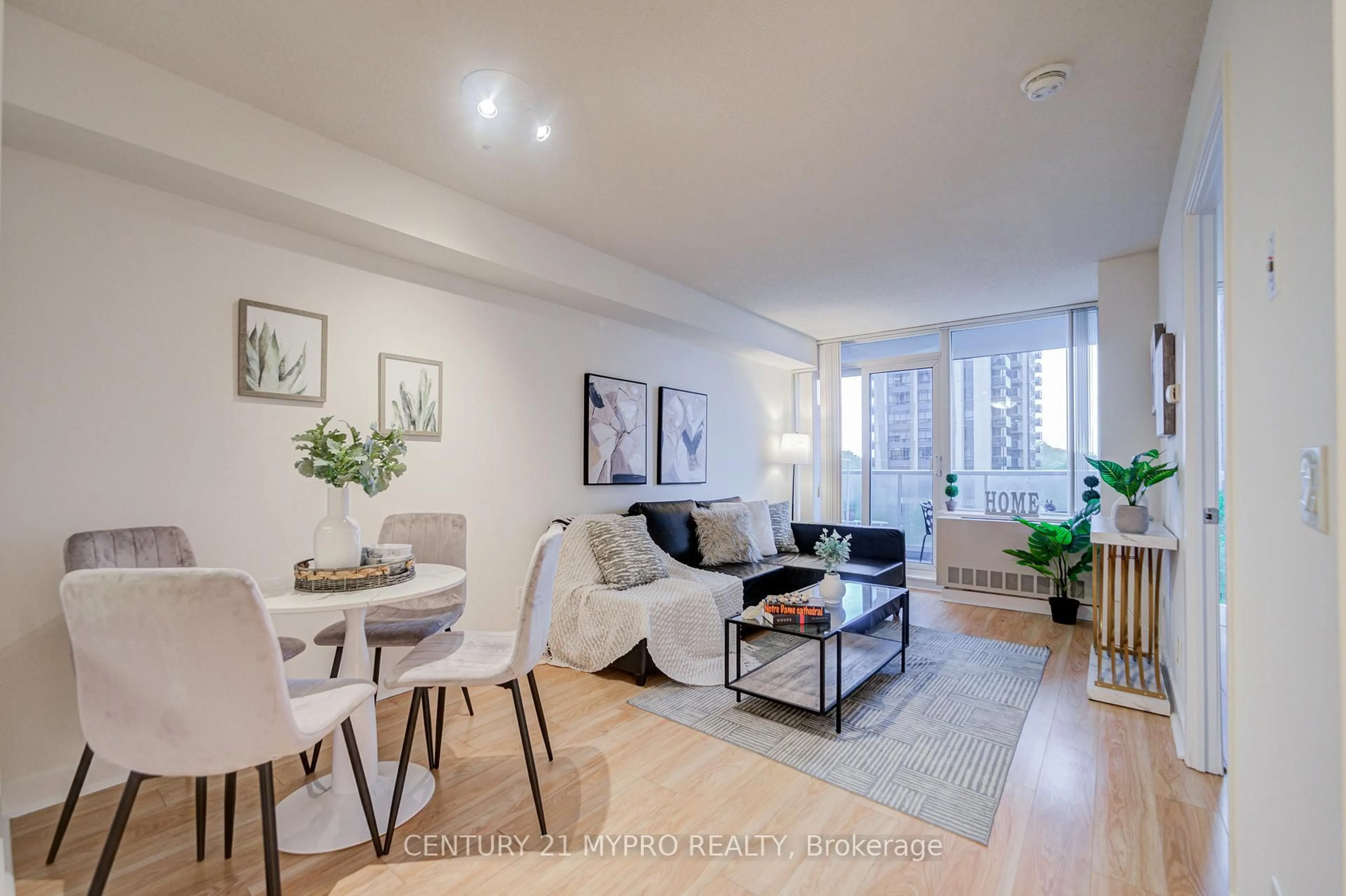Living room with furniture, unknown for 4968 Yonge St #705, Toronto Ontario M2N 5N7
