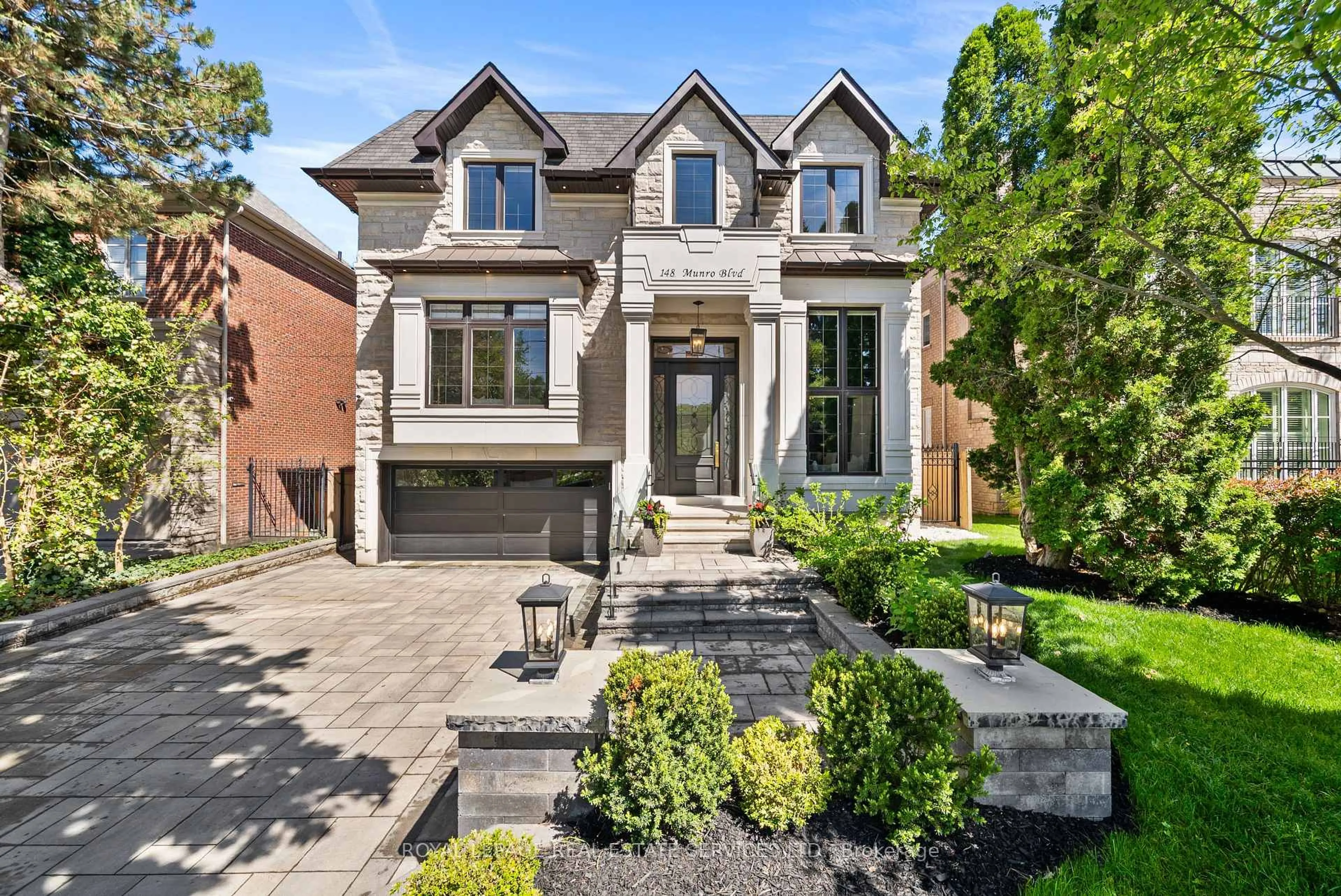 Home with brick exterior material, street for 148 Munro Blvd, Toronto Ontario M2P 1C8