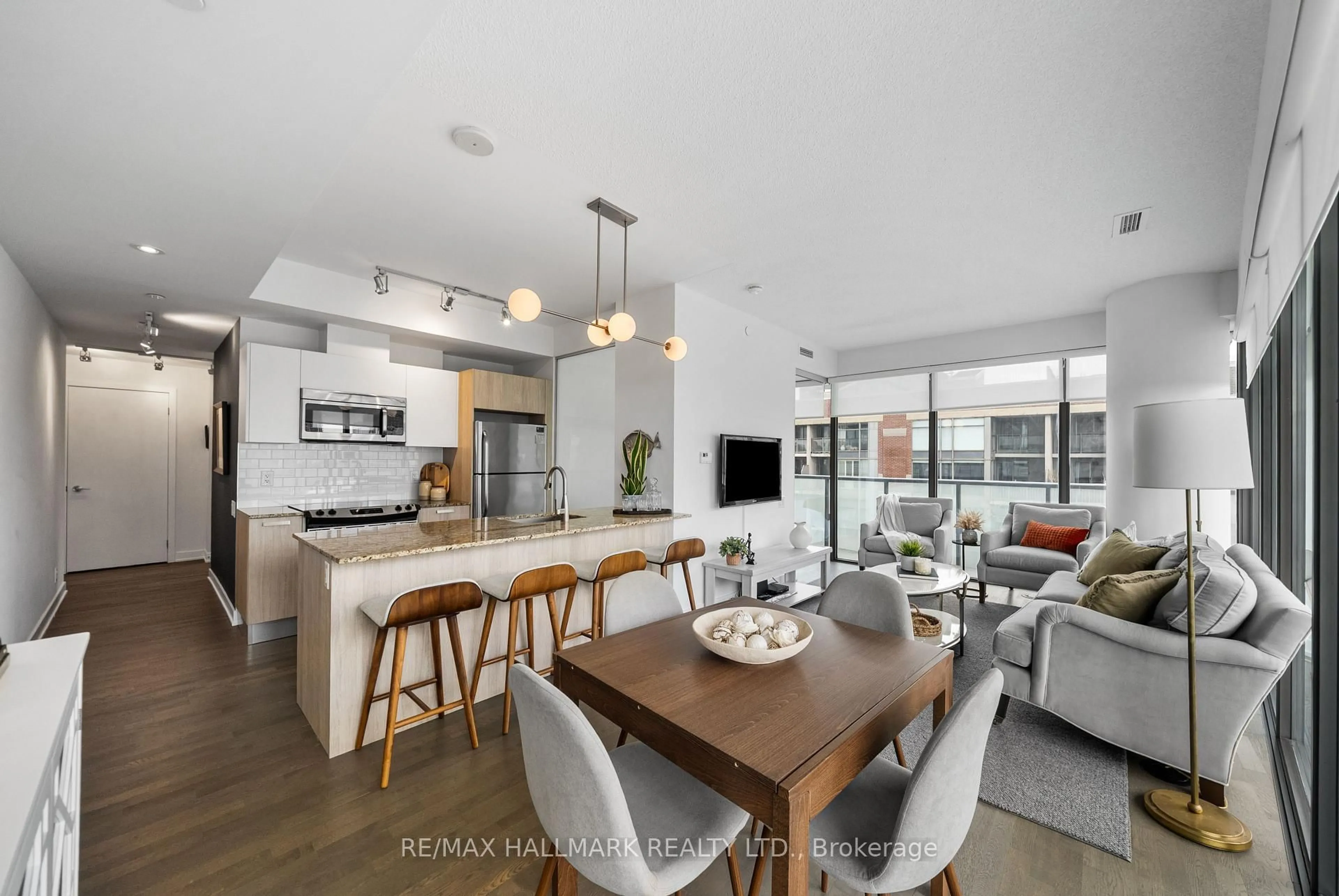 Open concept kitchen, unknown for 1815 Yonge St #1106, Toronto Ontario M4T 2A4