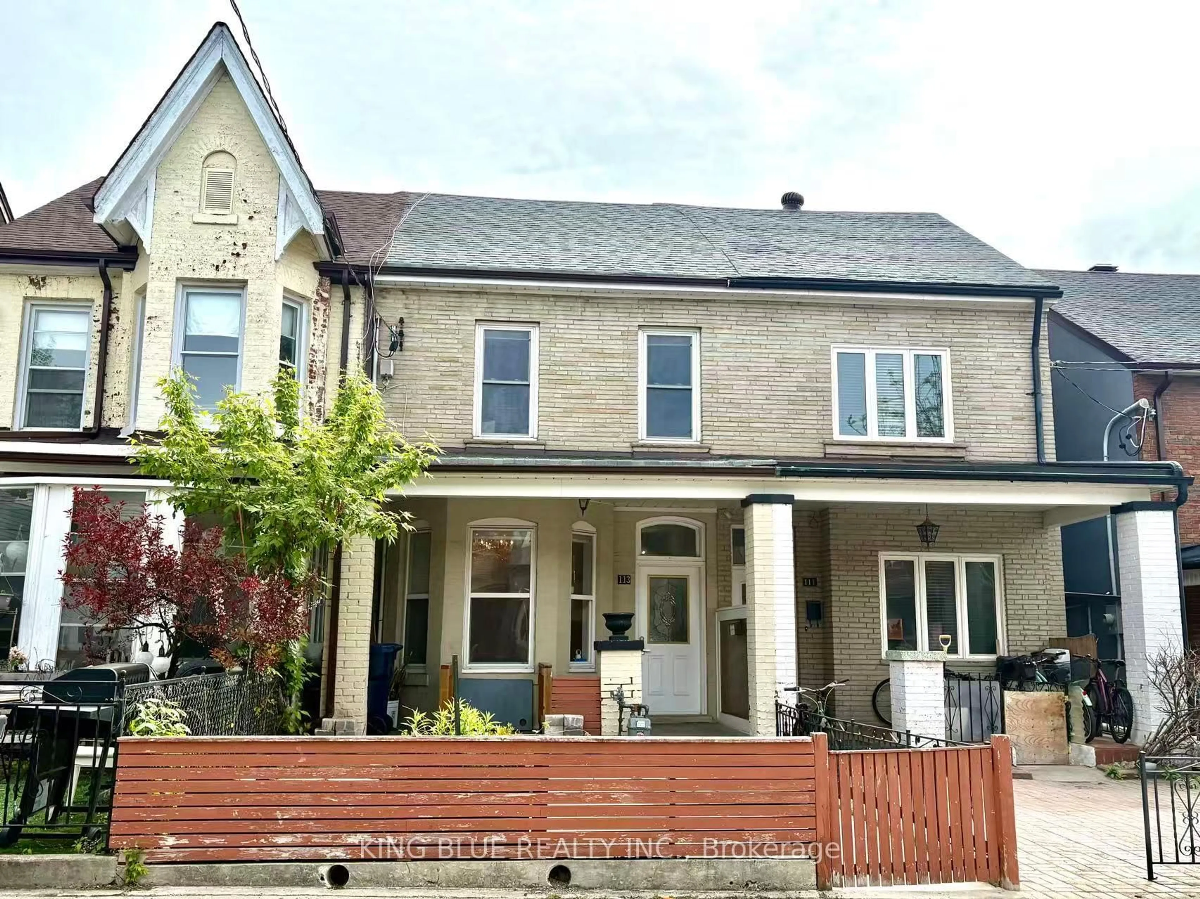 Home with brick exterior material, building for 113 Markham St, Toronto Ontario M6J 2G4