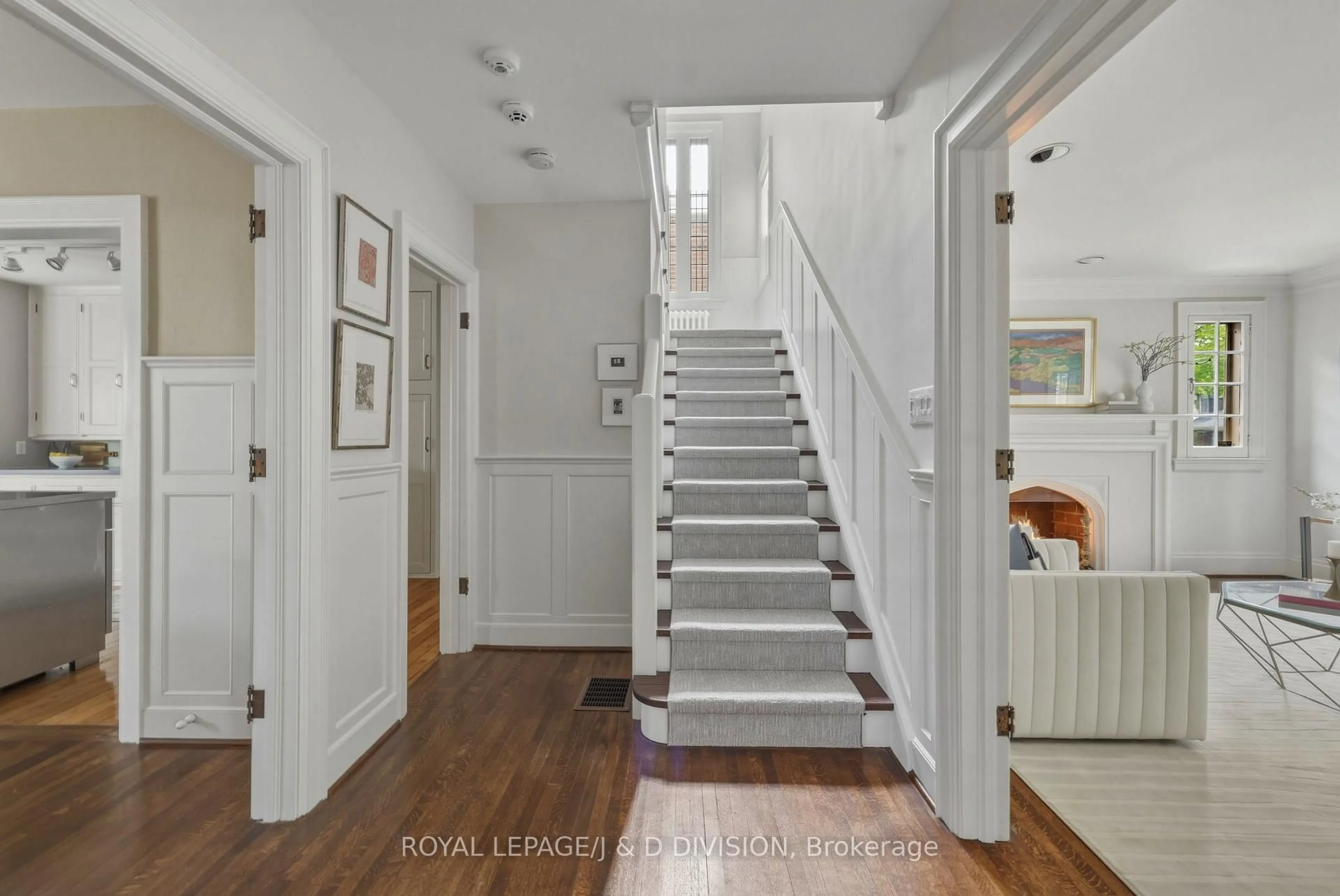 Unknown for 41 Ridge Dr, Toronto Ontario M4T 1B6
