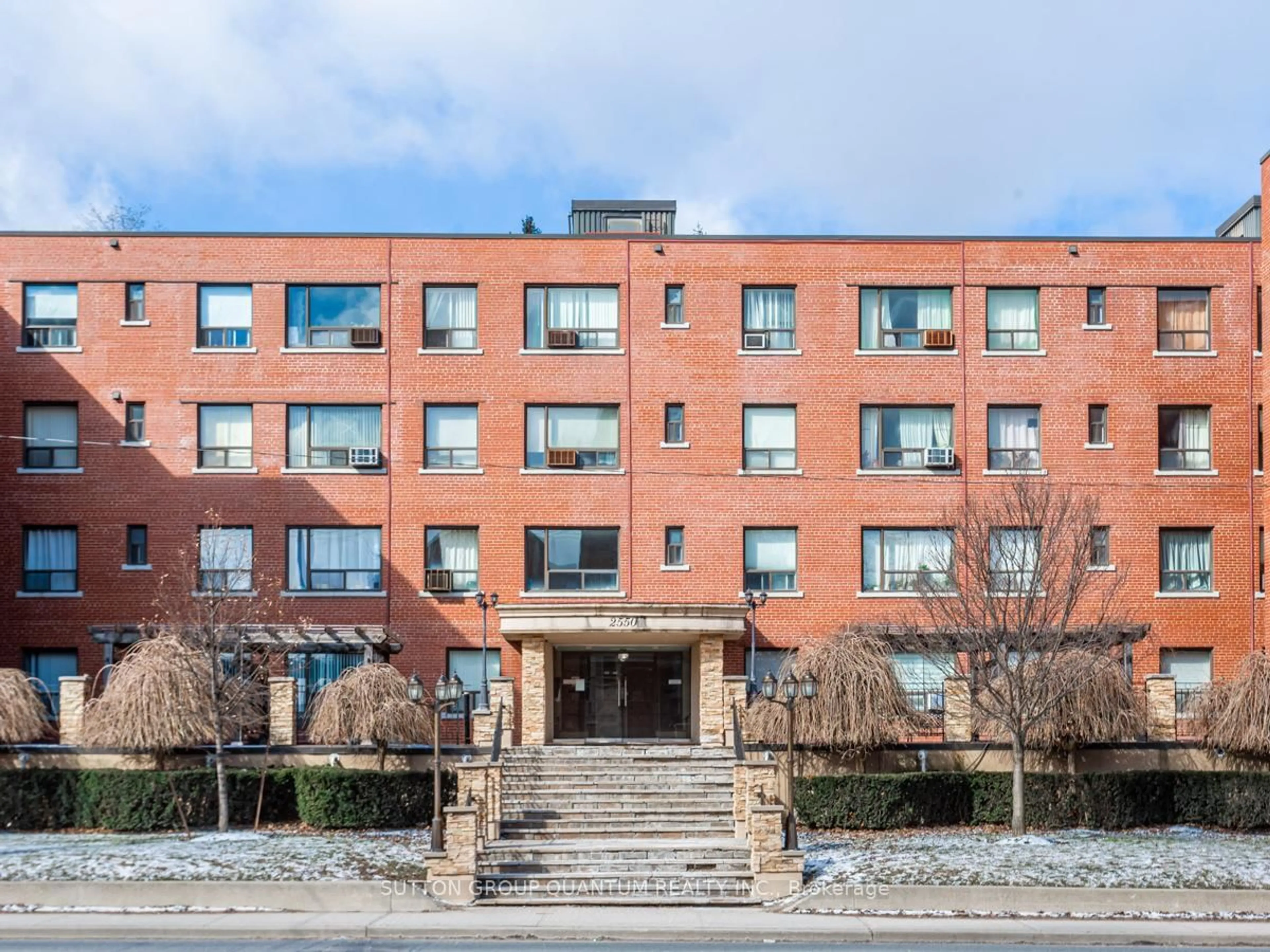 Home with brick exterior material, building for 2550 Bathurst St #Suite 218, Toronto Ontario M6B 2Z2