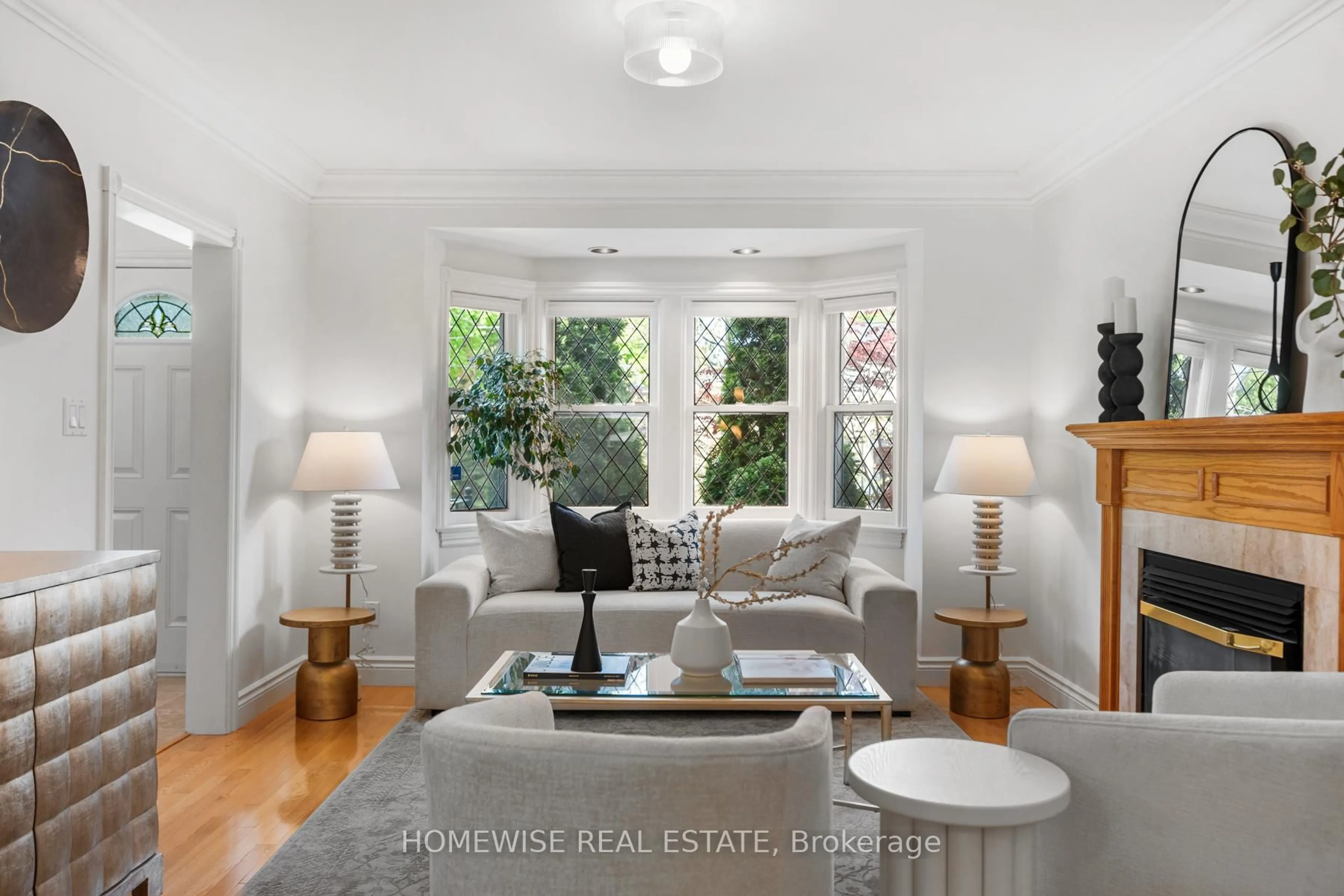 Living room with furniture, unknown for 176 Rumsey Rd, Toronto Ontario M4G 1P5