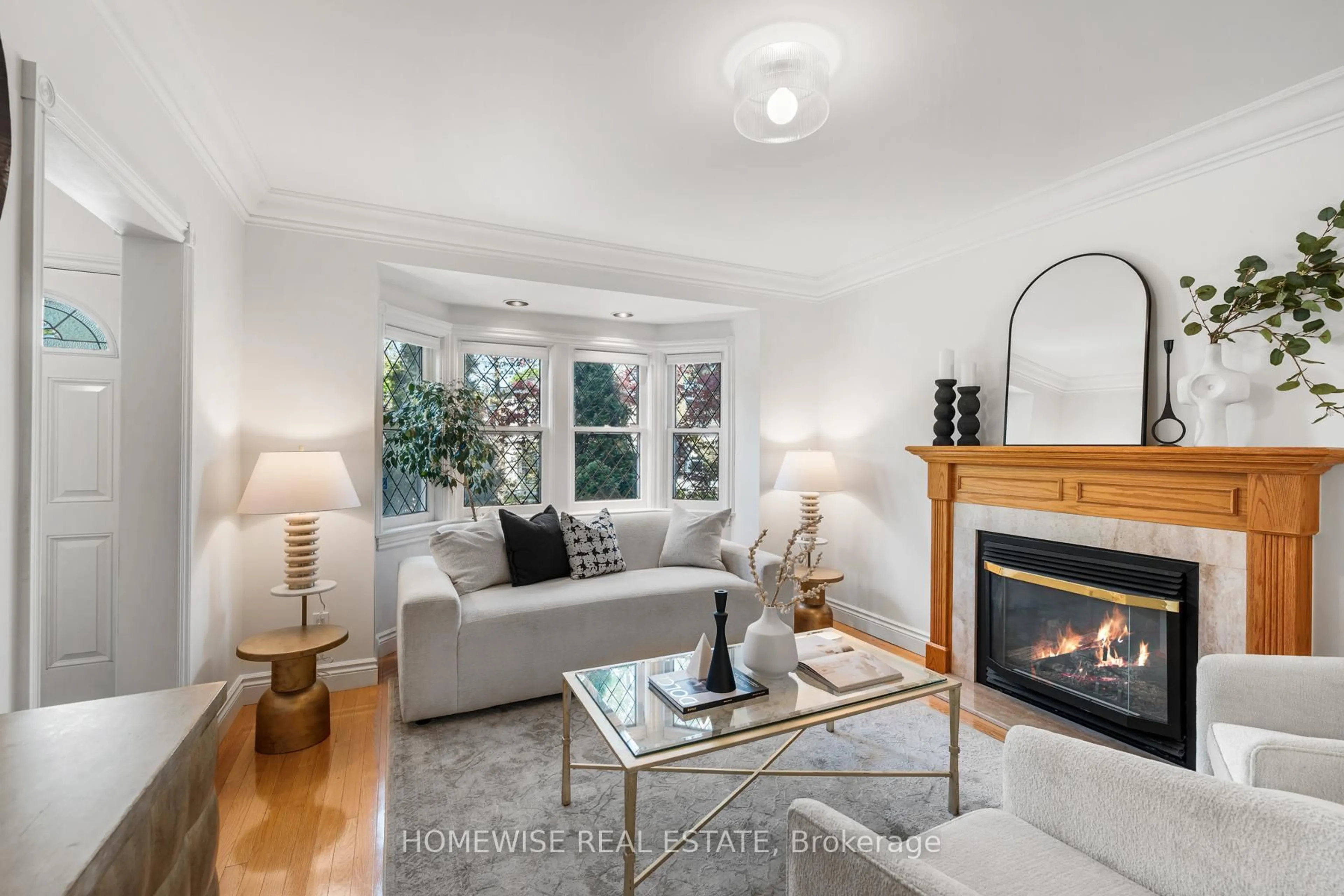 Living room with furniture, unknown for 176 Rumsey Rd, Toronto Ontario M4G 1P5