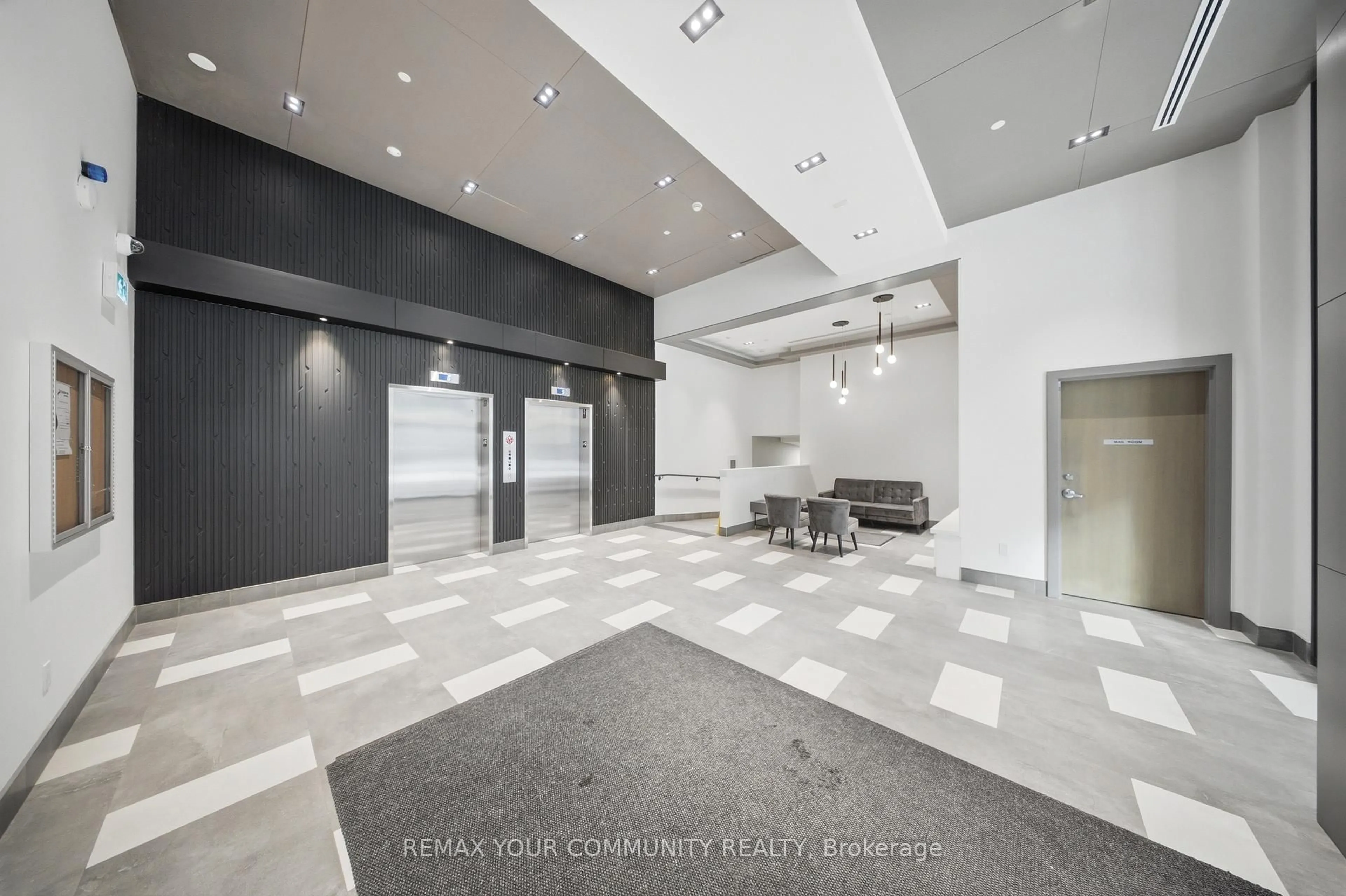 Unknown for 840 St Clair Ave #312, Toronto Ontario M6C 0A4