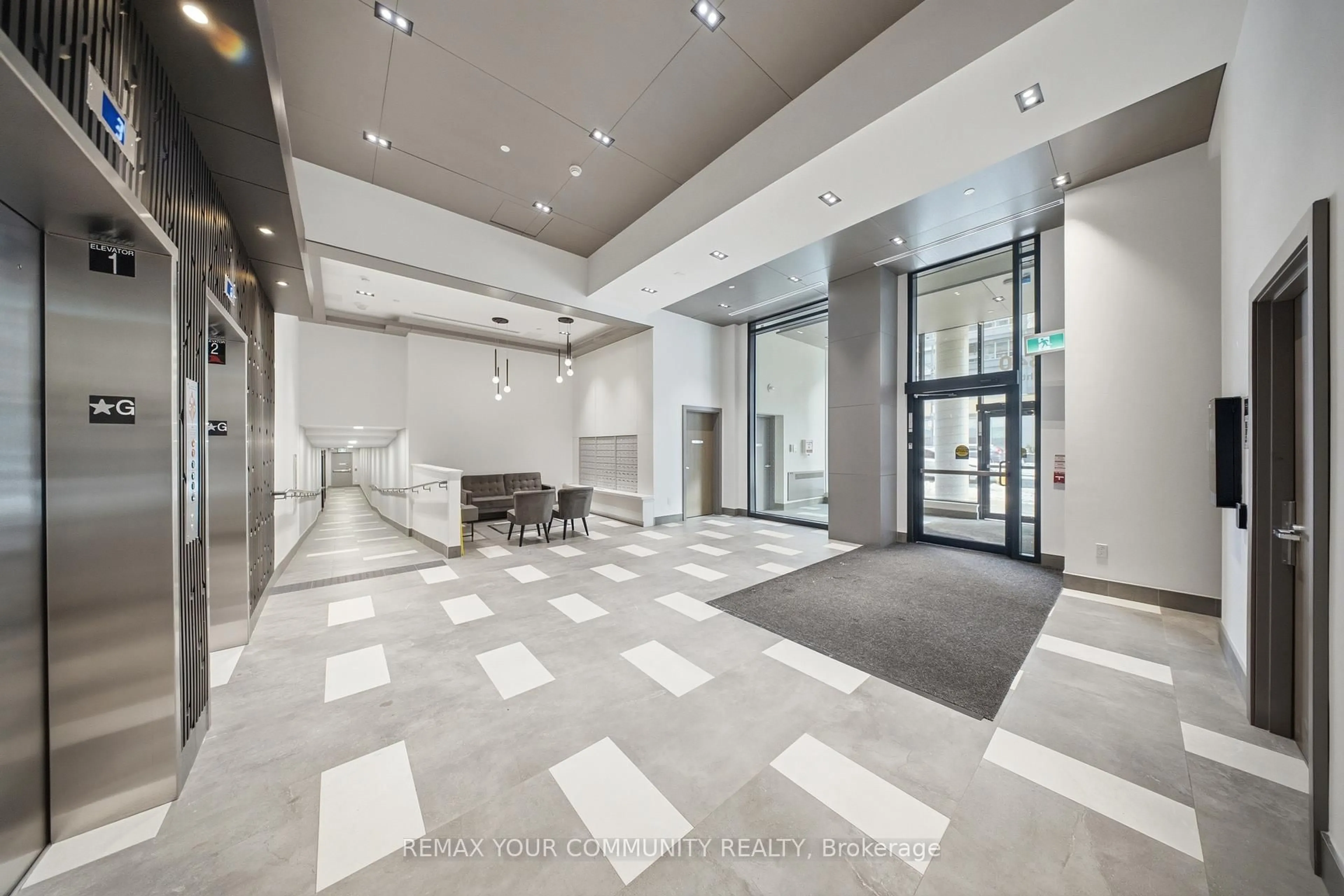 Indoor foyer for 840 St Clair Ave #312, Toronto Ontario M6C 0A4
