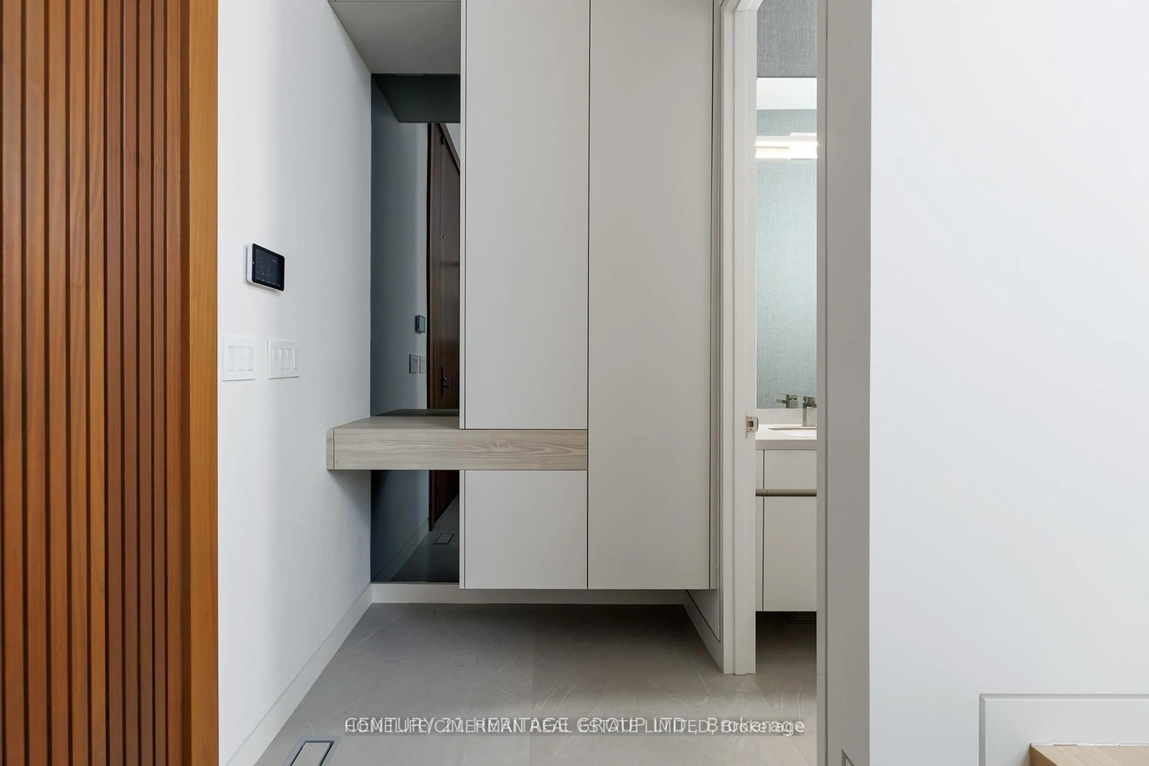 Unknown for 21 Farrell Ave, Toronto Ontario M2R 1C7