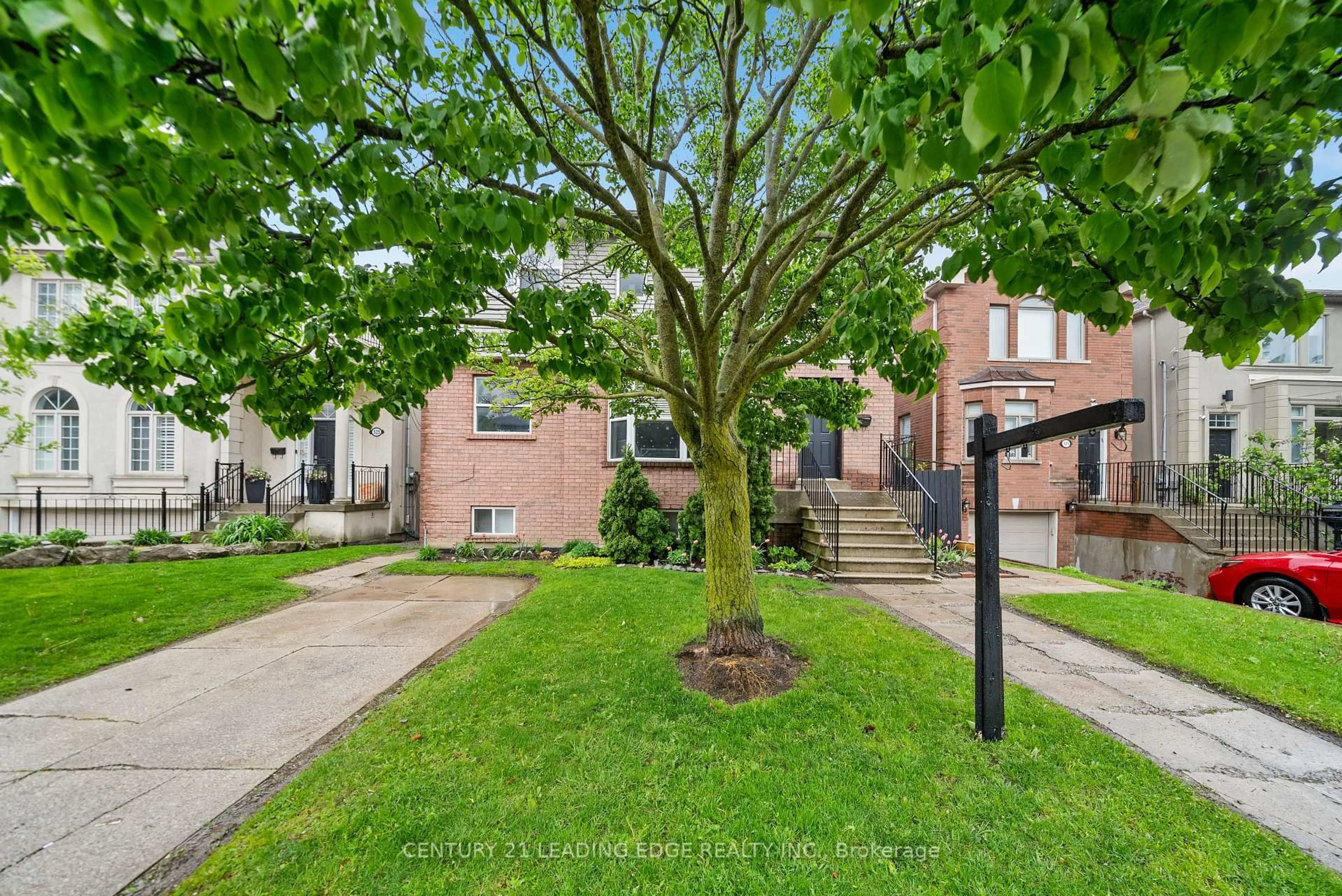 Home with brick exterior material, street for 527 Glengarry Ave, Toronto Ontario M5M 1G2