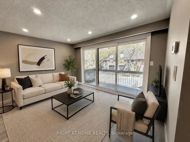 7 Vale Carse Way #24, Toronto 3