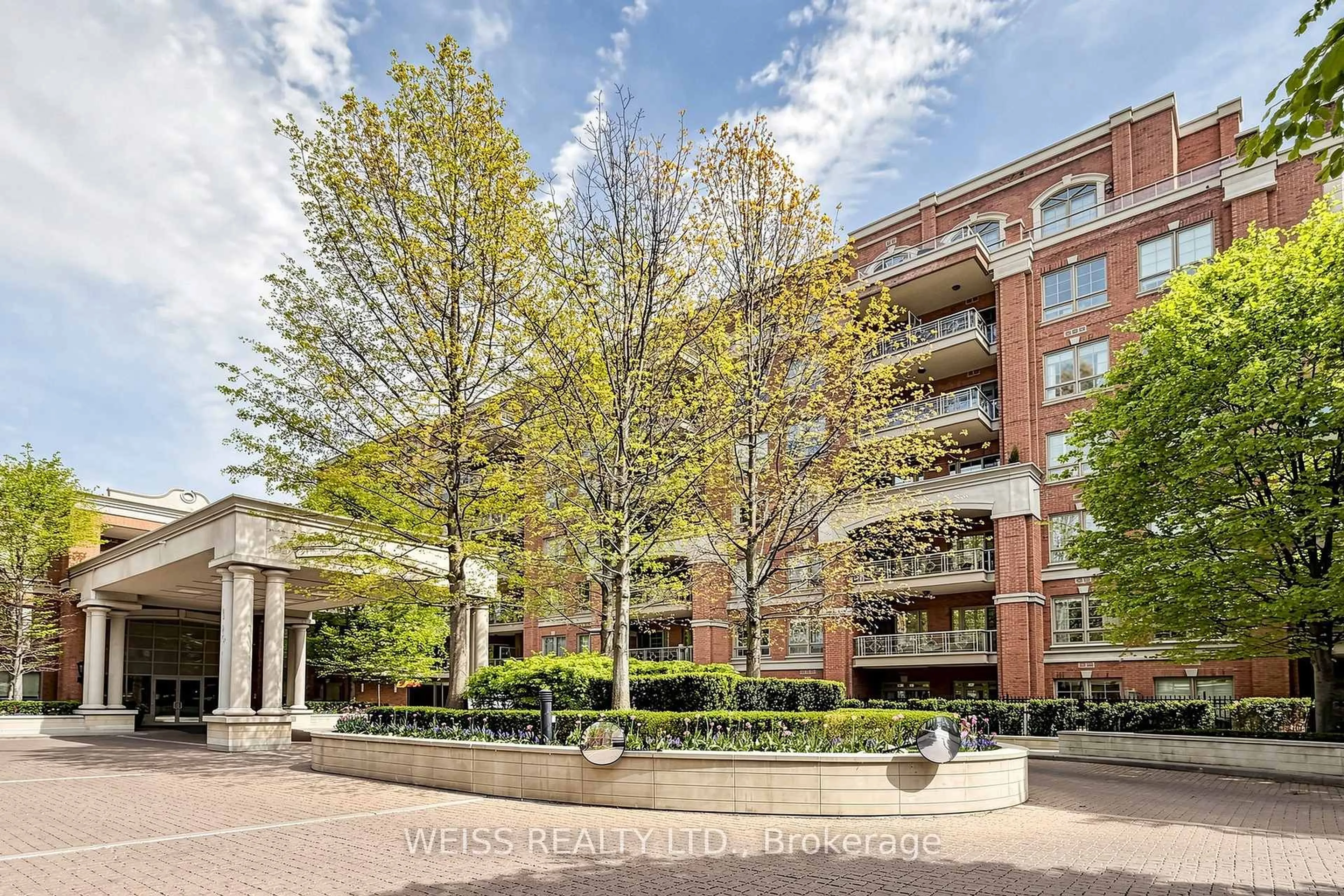 Unknown for 21 Burkebrook Pl #114, Toronto Ontario M4G 0A2