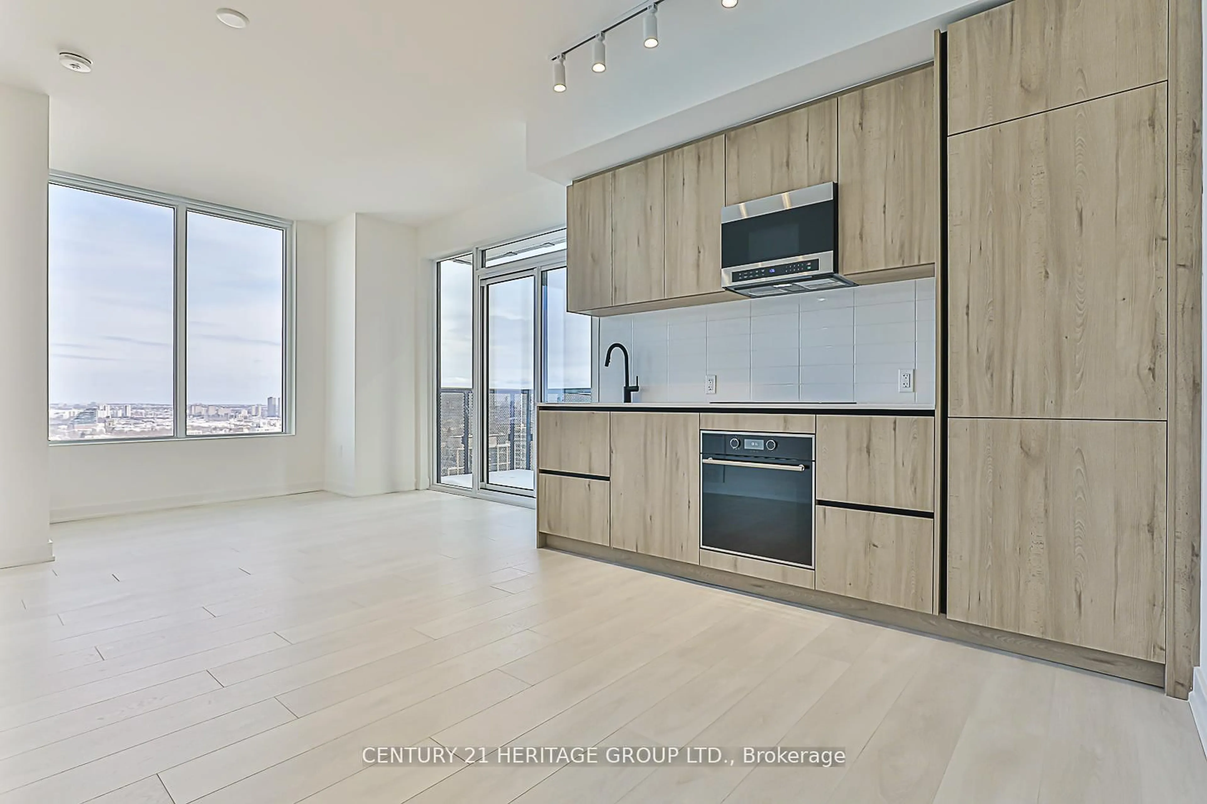 Unknown for 117 Broadway Ave #2311, Toronto Ontario M4P 1V3